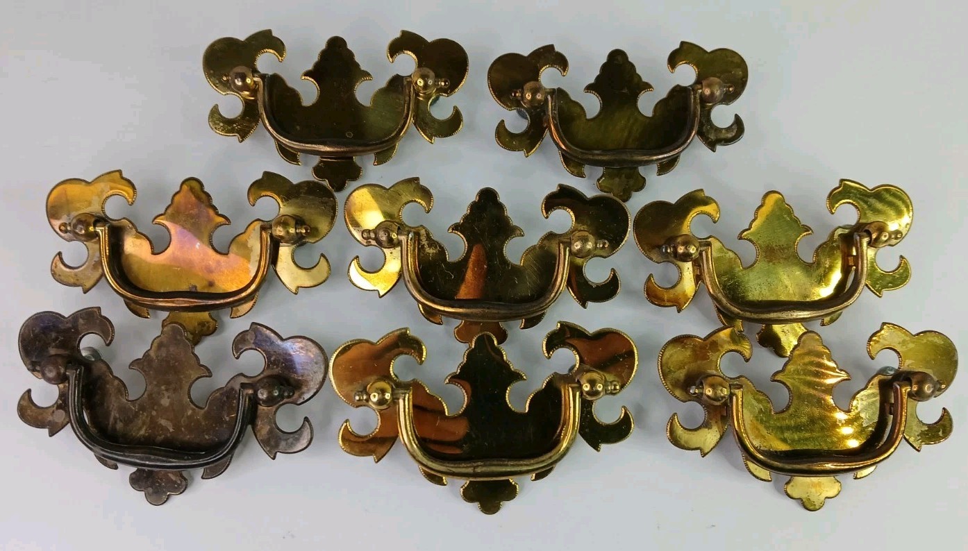 Vintage Chippendale Batwing Brass Drawer Pulls, Set of 8, Bail Handles w/ Screws
