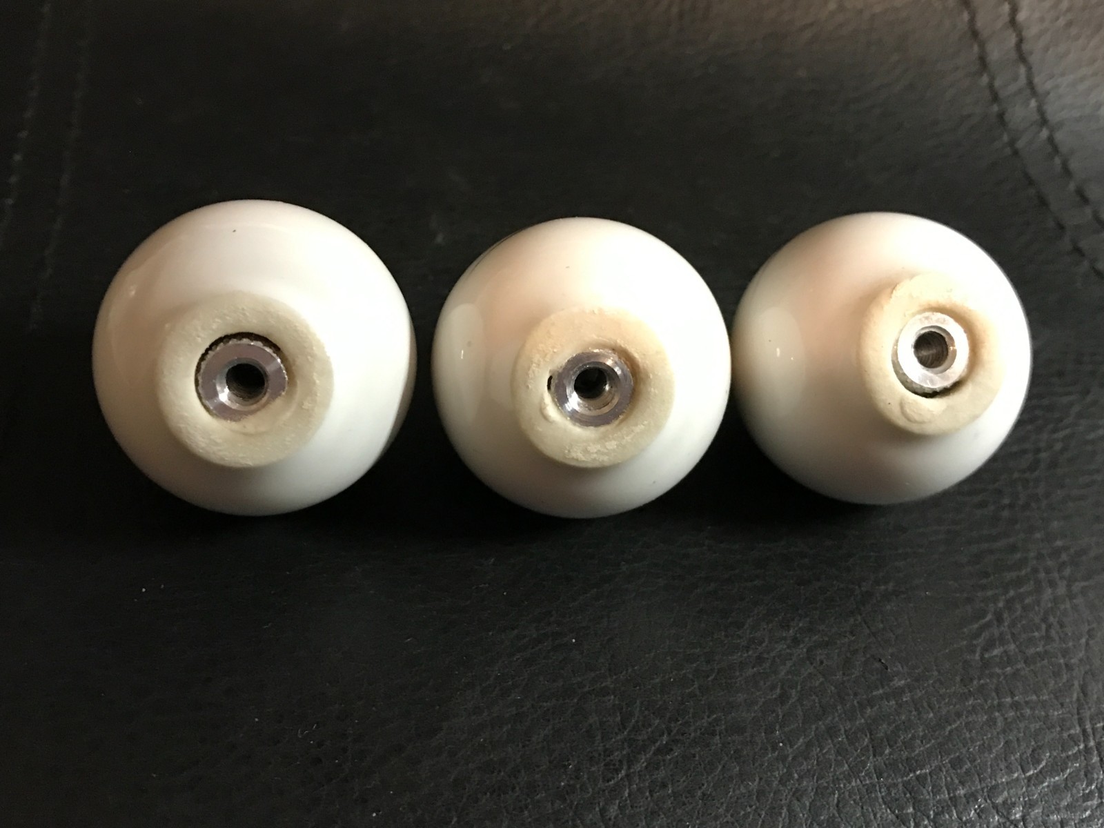 Used Vintage Lot of 3 White Ceramic w/ Gold Swirl Drawer Cabinet 1.25″ Knob