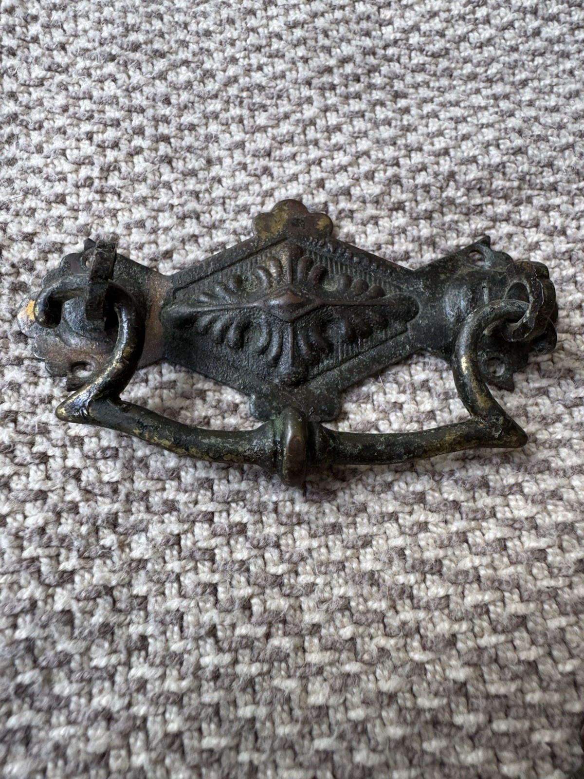 Lot of 9 Antique Dresser Drawer Pulls Handles Brass Bronze & Bronze Tone “1812”
