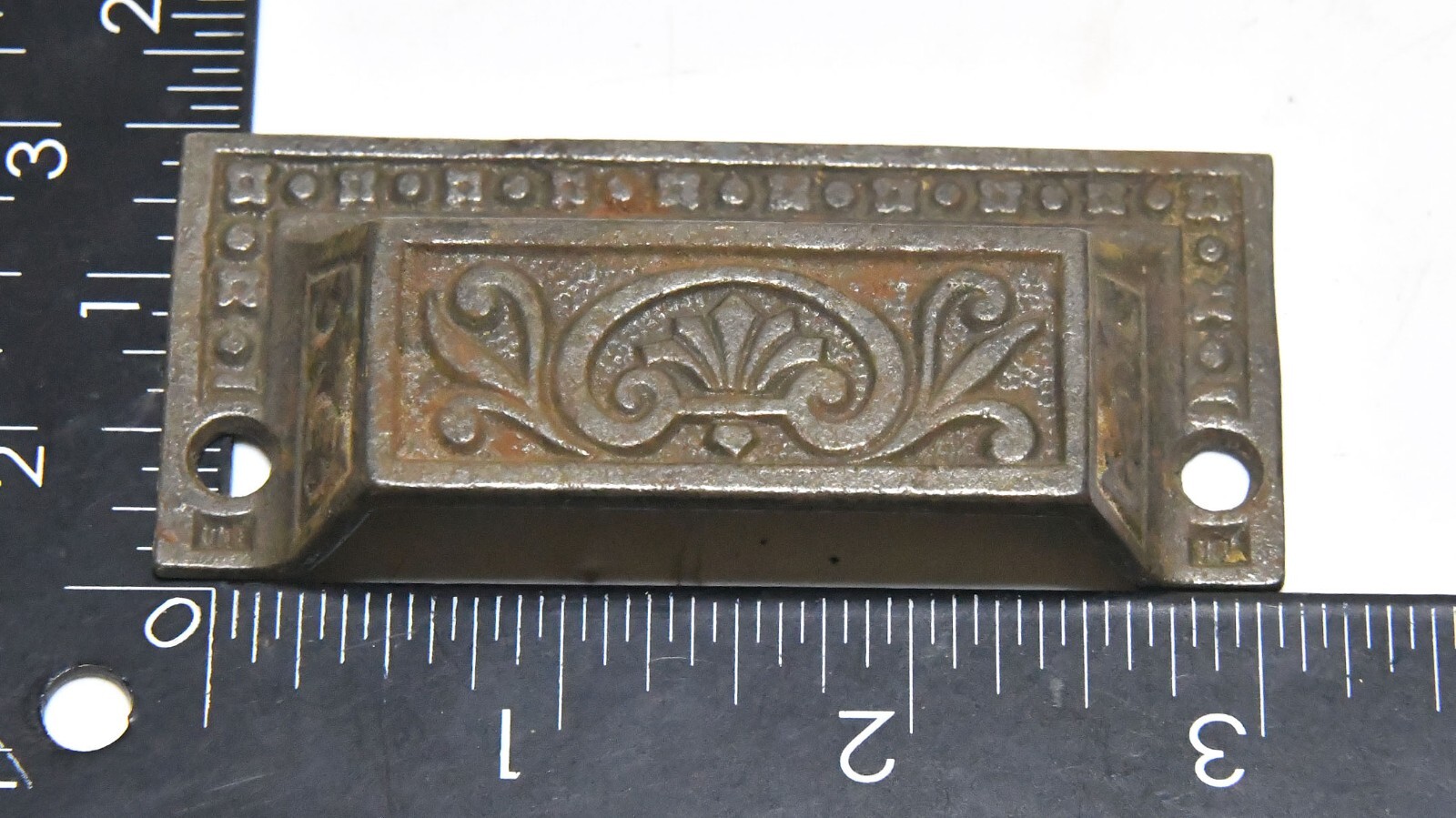 10 MATCHING MATCHING EASTLAKE STYLE DRAWER PULLS / HANDLES 3 HAVE BREAKS