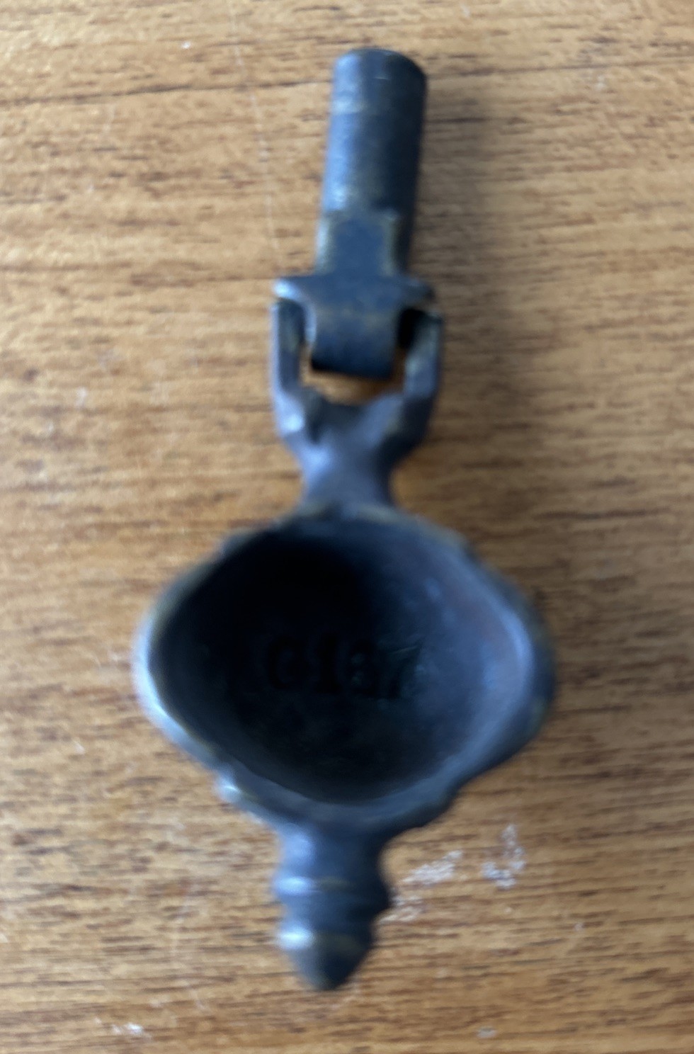 Vintage Brass Drop Pull With 1 “ Back Plate