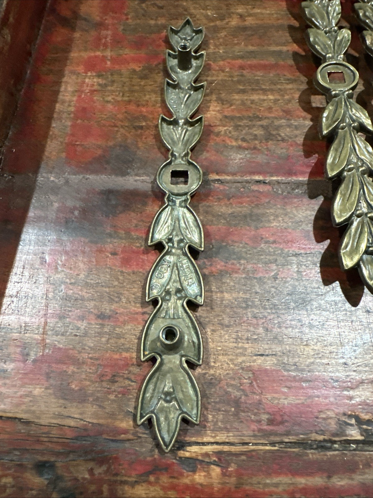 Vtg Keeler Brass Laurel Leaf Drawer Backplates Lot 7 KBC N11014 N15495 7.5″