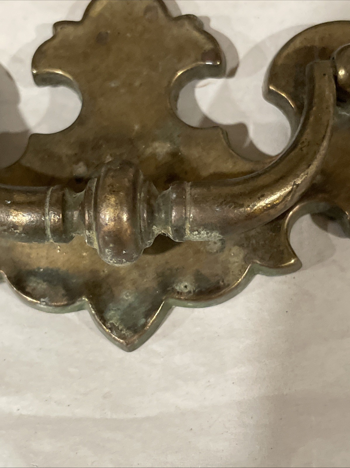 Colonial Chippendale Batwing Style Drawer Pull 4” Vintage Patina