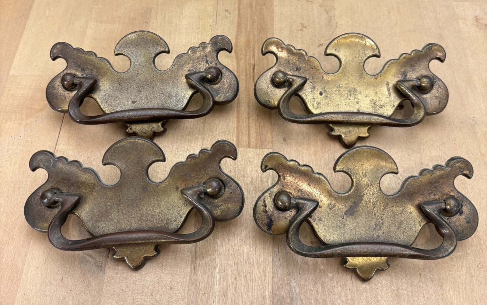 Set 4 Vtg Keeler Brass Co KBC Batwing Drawer Pulls Chippendale 13431, 4.75″w