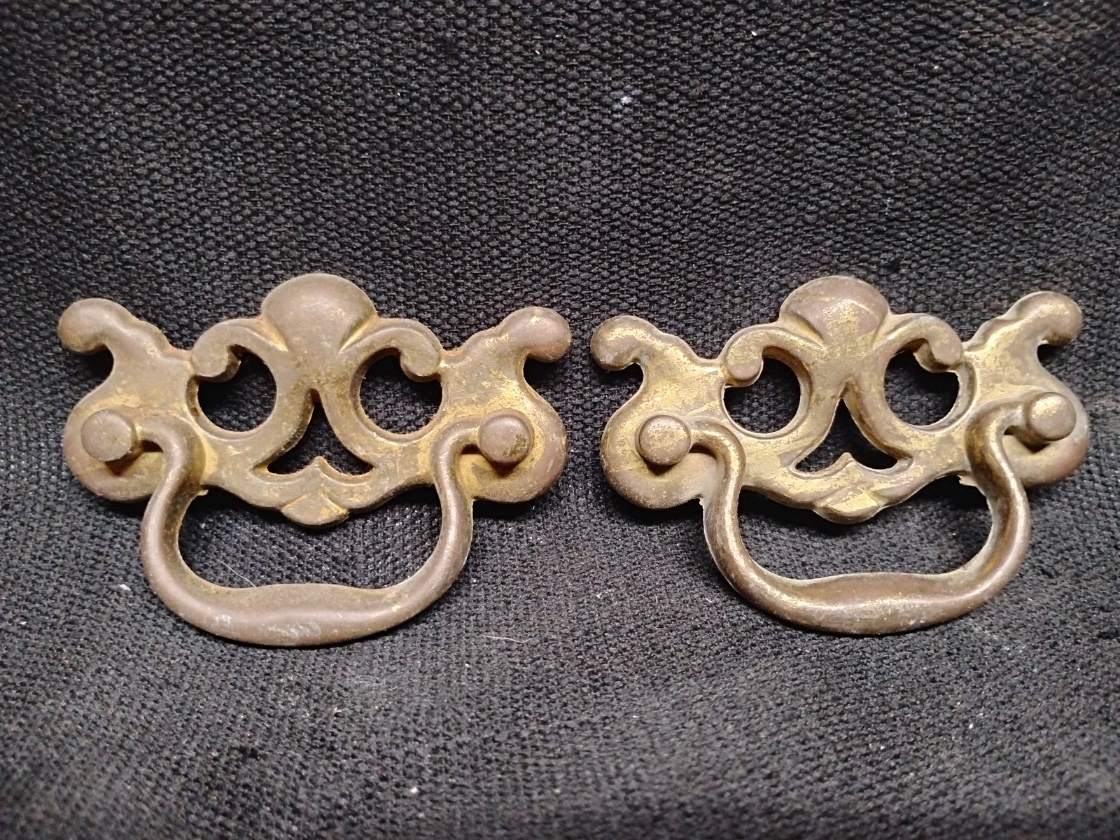 Vintage Brass Drawer Pulls Fixed Handle lot of 2 -3″ x 2 1/2″