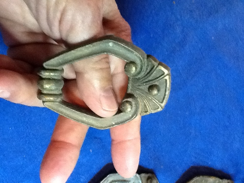 VTG BRASS DRAW RING PULLS 3 ART DECO W/GEOMETRIC DROP HANDLE & FAN TOP 060826BR