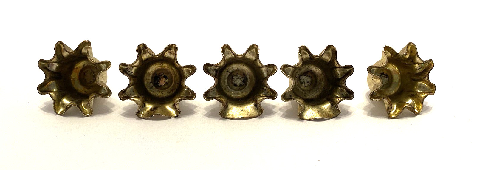 Set of 5 VTG Brass Flower/Sun Shape 1.25″ x .75″ Cabinet/Drawer Pulls/Knobs