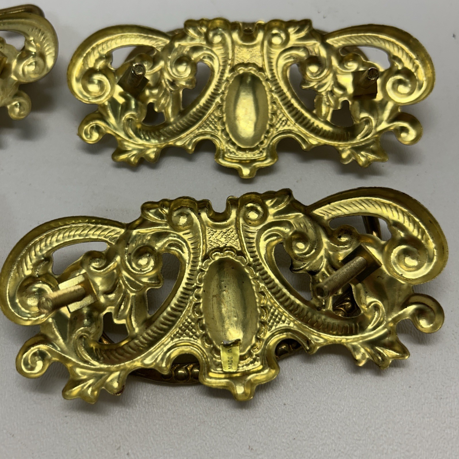 4 Vintage Ornate Gold Tone Brass Handles Drawer Dresser Pulls Furniture Hardware