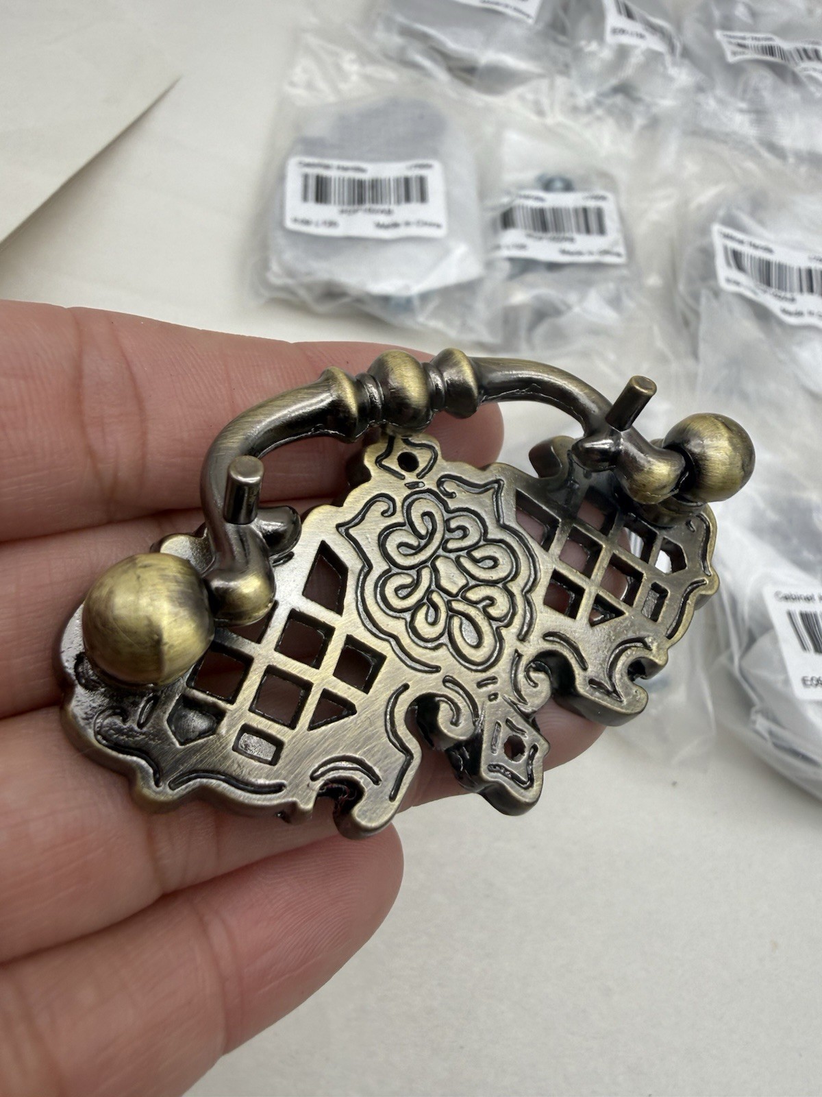 Bronze Cabinet Pulls, Zinc Alloy Ornamental Handles w/Floral Cutout Design 15pcs