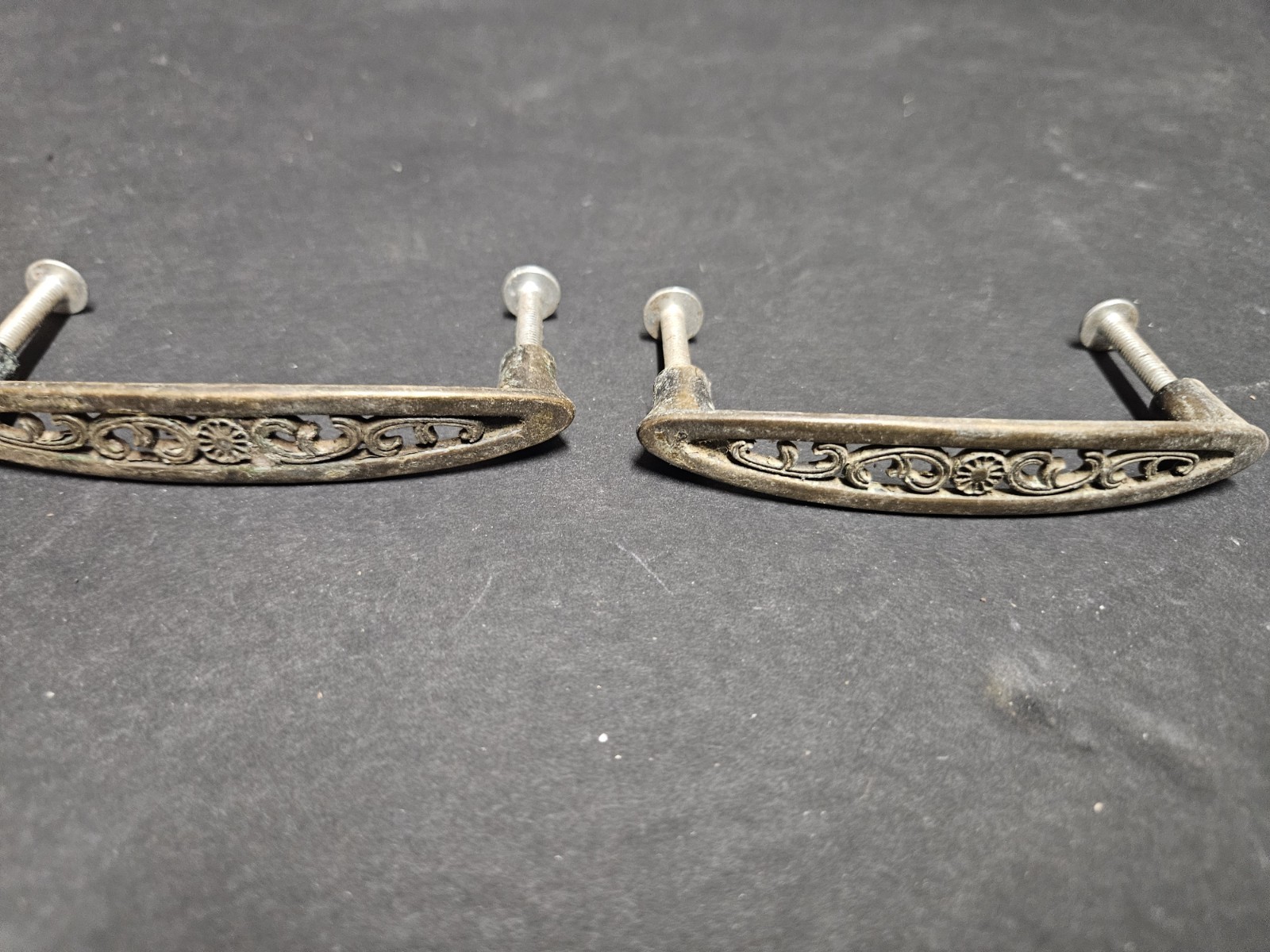 Set Of 2 Laurey Classic Antique Brass Floral Filigree Pull Handle Salvaged