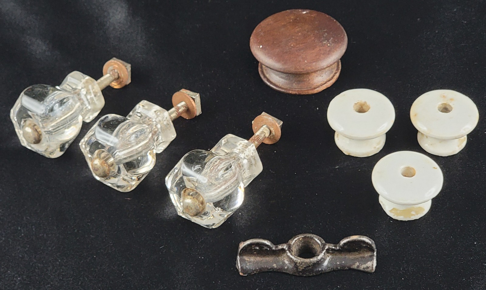 Vintage Drawer Pull Knobs Lot Clear Glass, Wood, White Porcelain All Ship