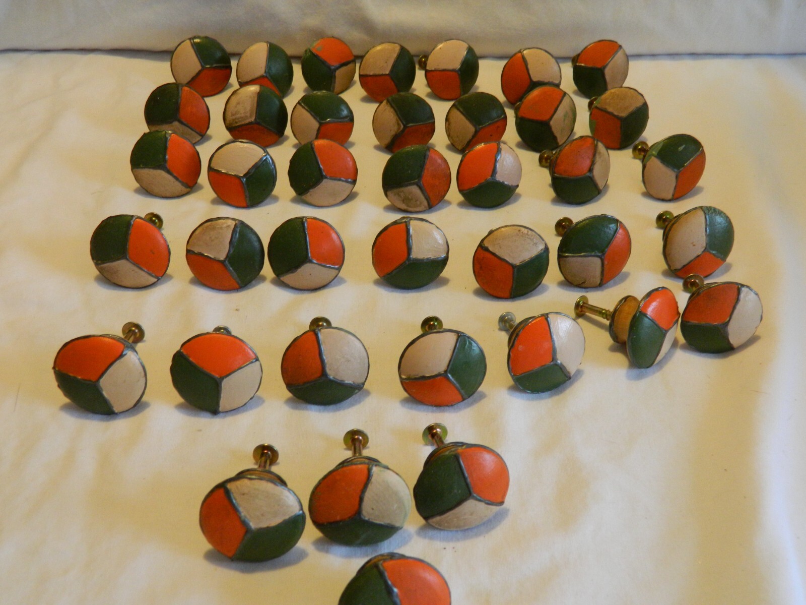 C-24 LOT OF 39 TRICOLOR WOOD DRAWER PULLS