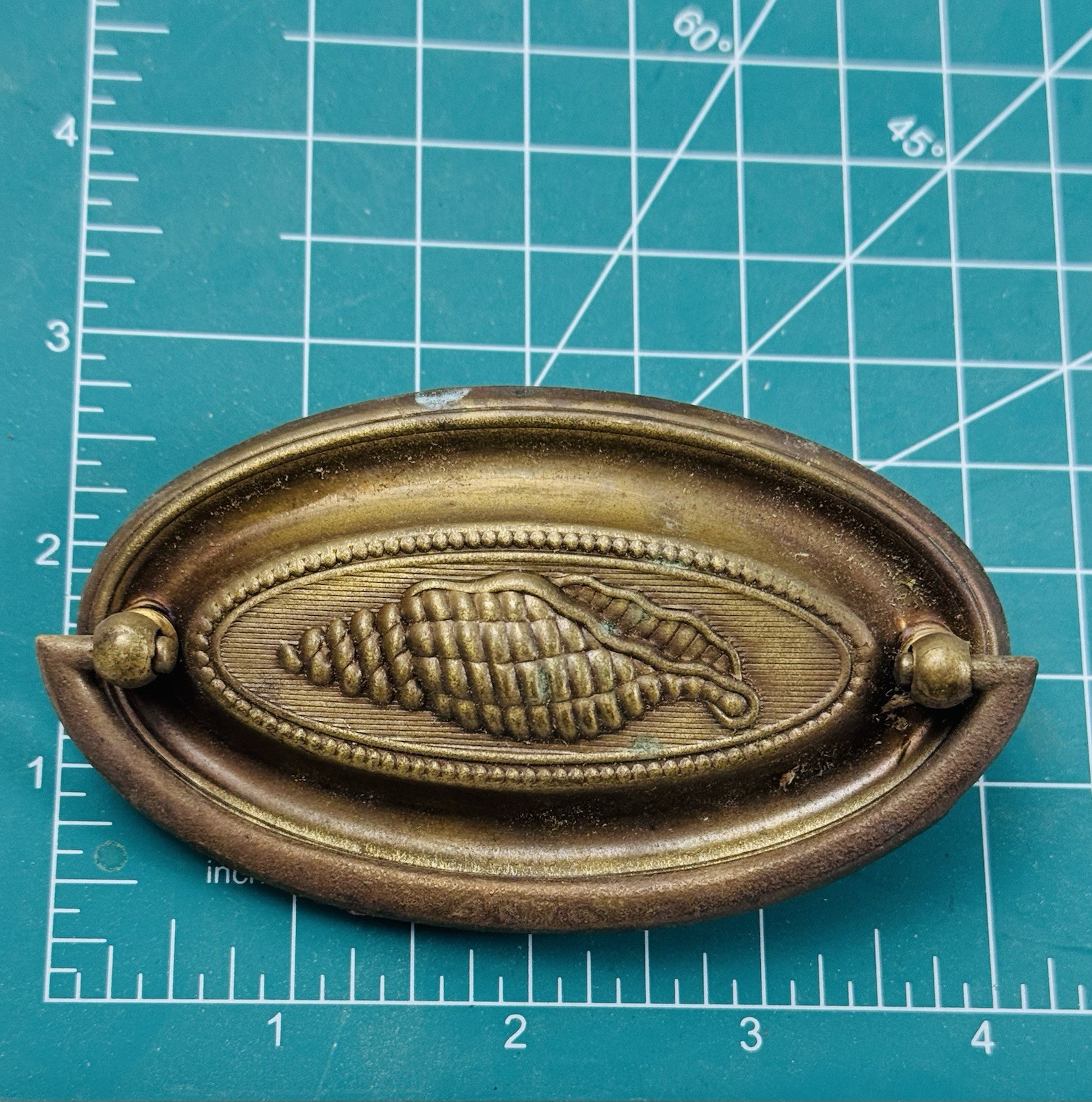2 Antique Oval Hepplewhite Style Drawer Pulls Handles