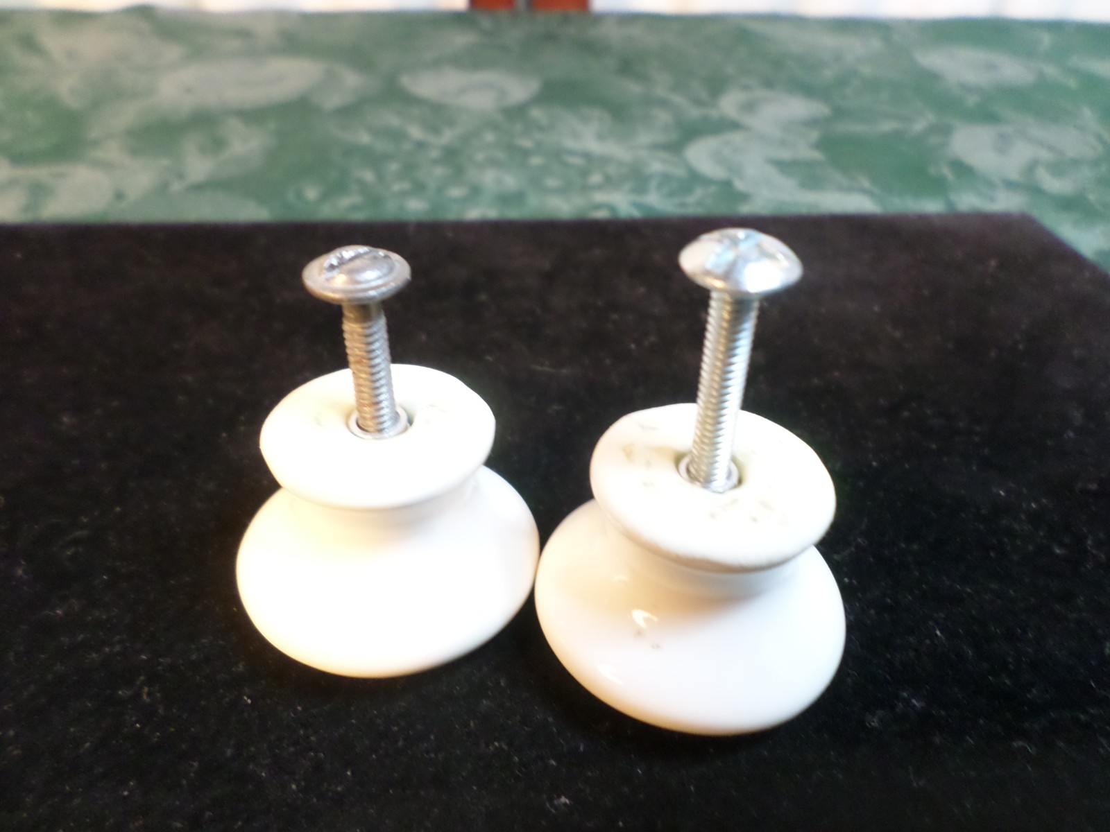 8pc Mid-Century Round White Porcelain Drawer Pulls w/Screws