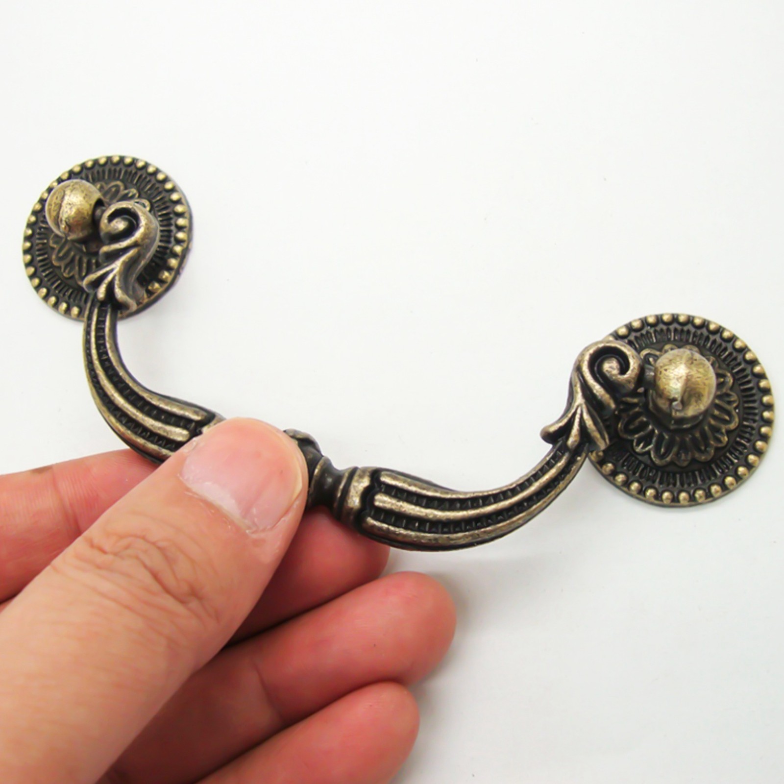 Antique Brass Cabinet Door Drawer Handles 100 mm Y6W86099