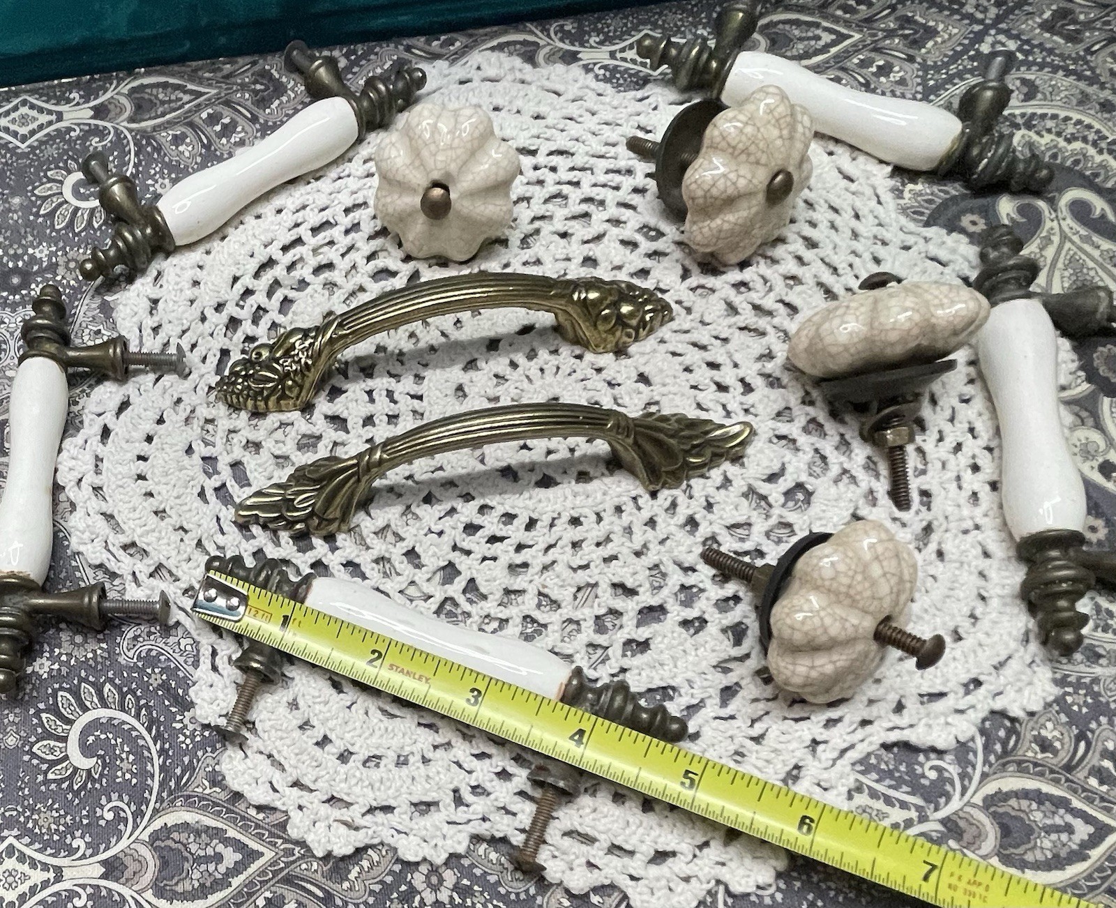 Vintage Lot (11) Miscellaneous Drawer/Cabinet Pulls/Knobs – Some Aged With Wear