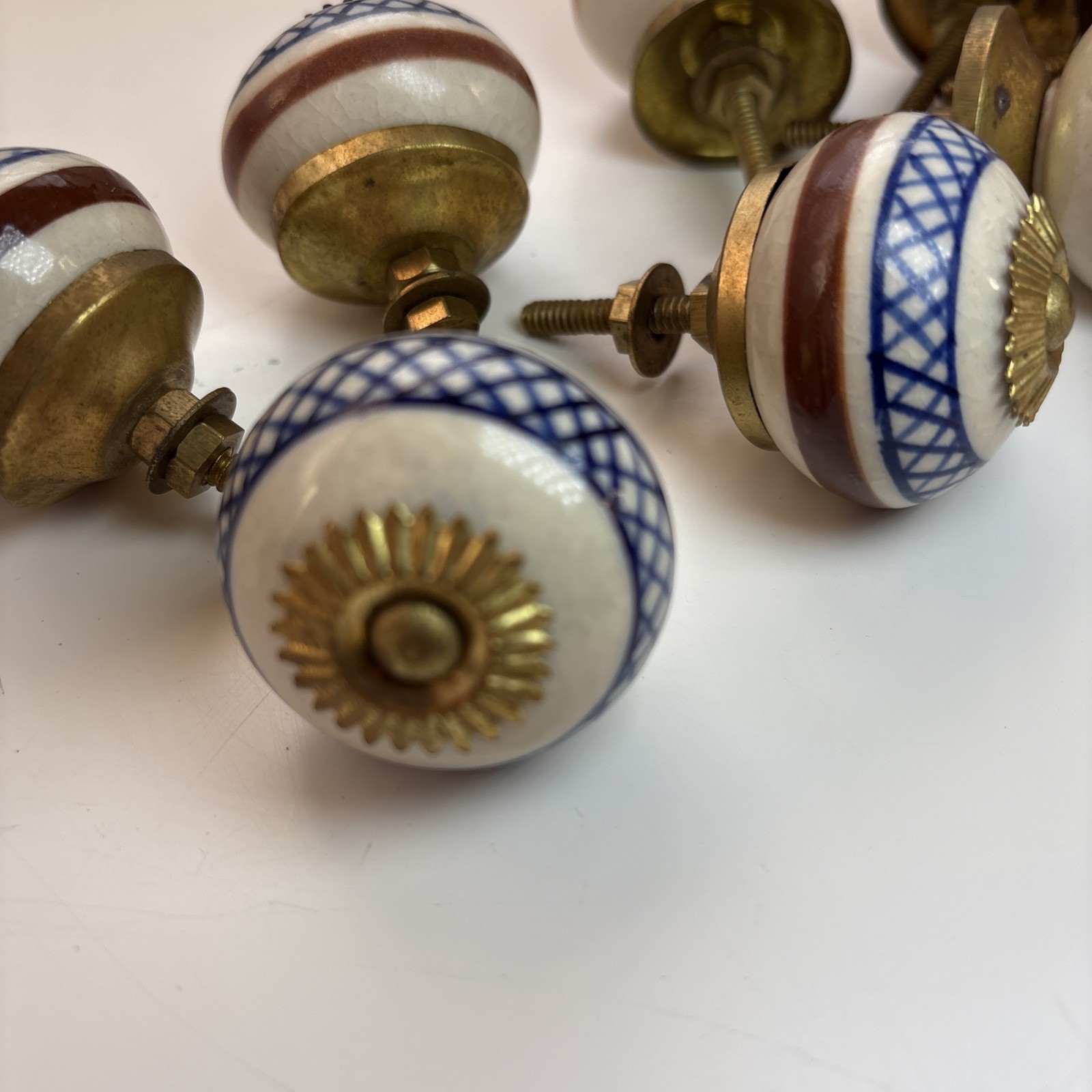 Antique Cabinet Drawer Pull Hardware Set of 8 Knobs w/ hardware Made in India