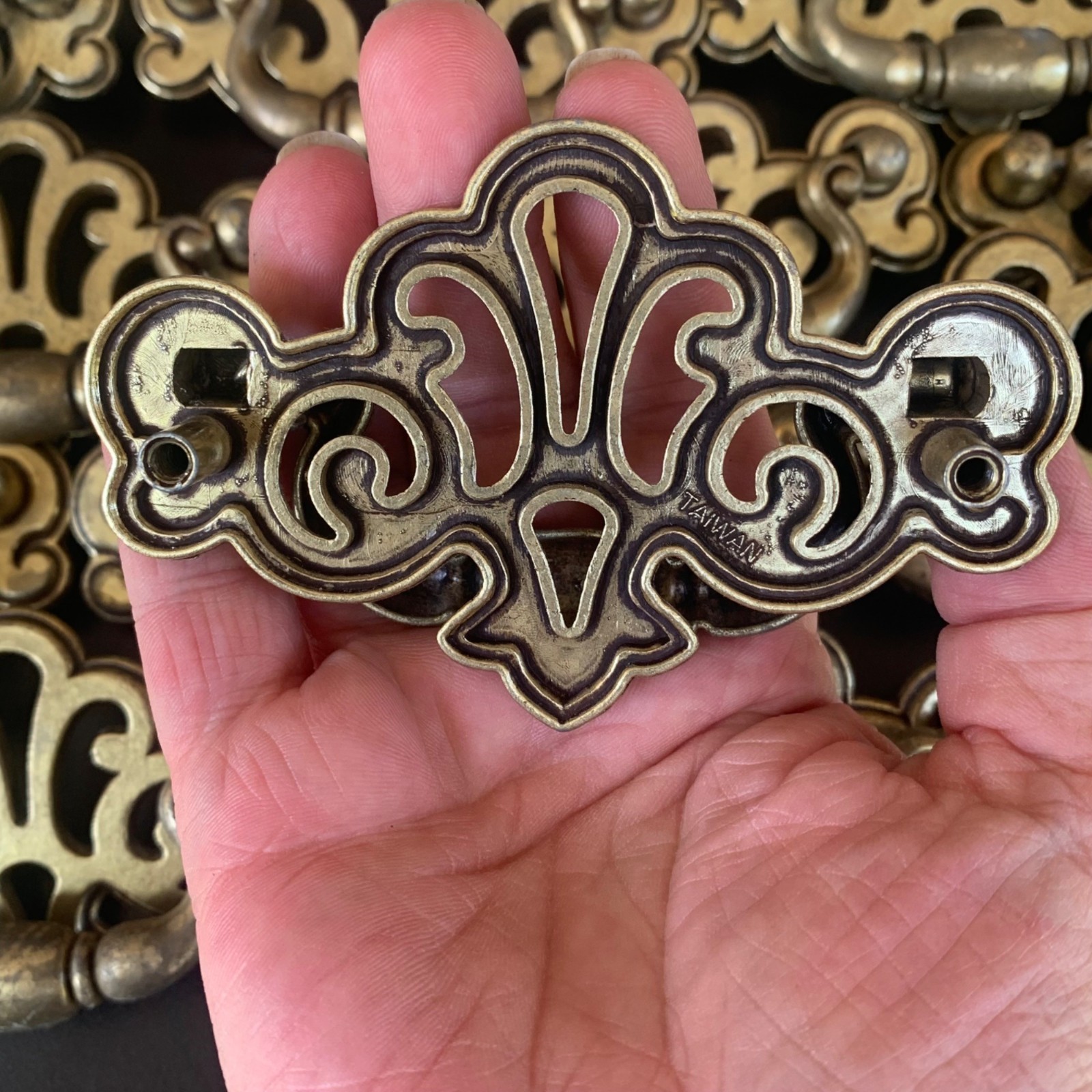 Vintage Brass Chippendale Drawer Pull Bail Hardware Drop Lot 12 Bat Salvage Gold