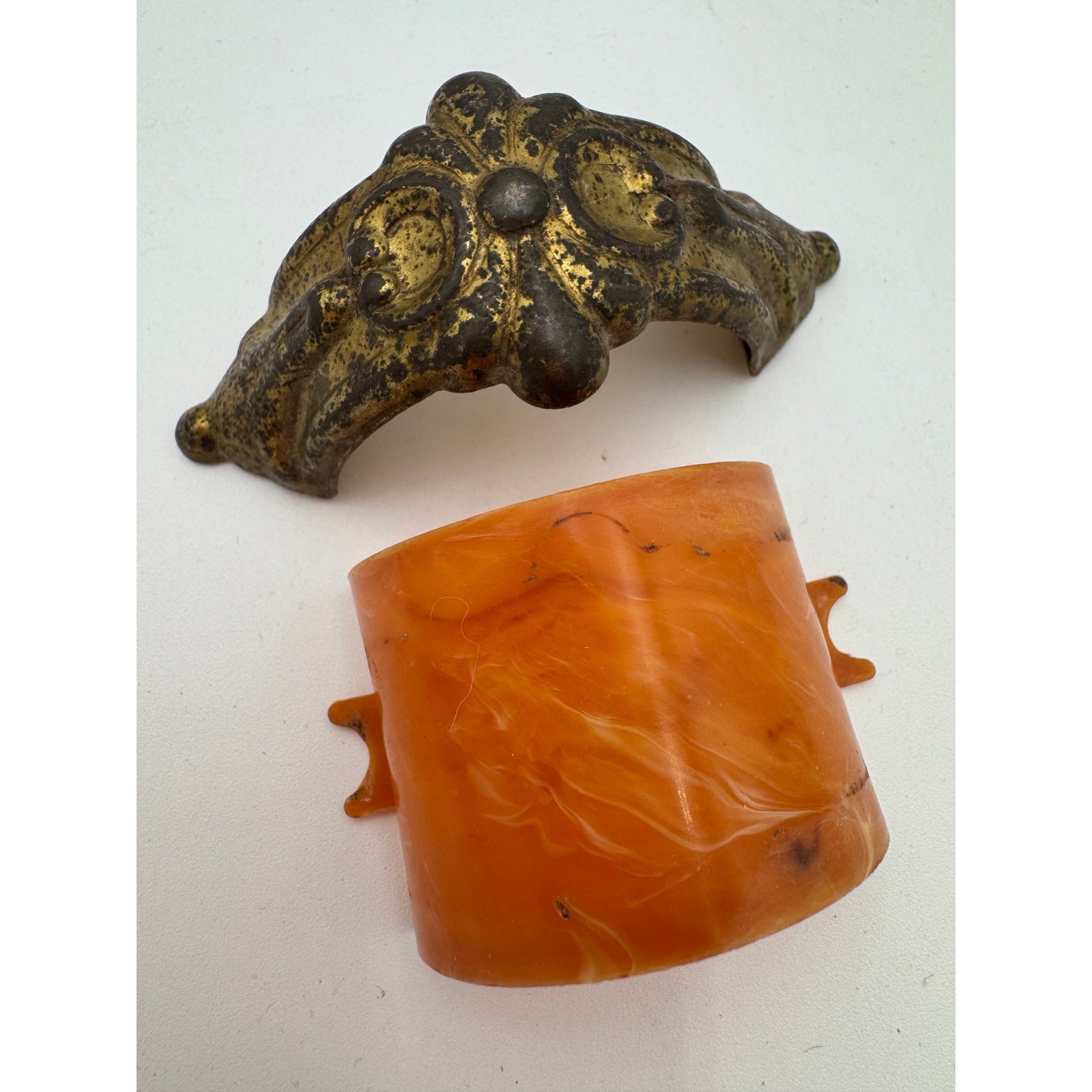 Vintage Drawer Pulls Bakelite and Brass 1940’s