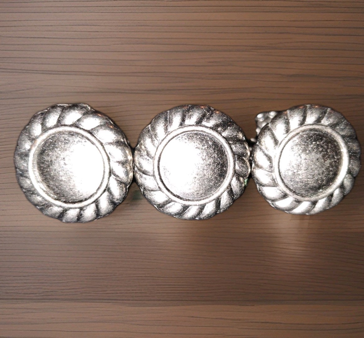 Lot of 8 Vintage Silver Tone Cabinet Knobs Round Twisted Rope Border Pulls GUC