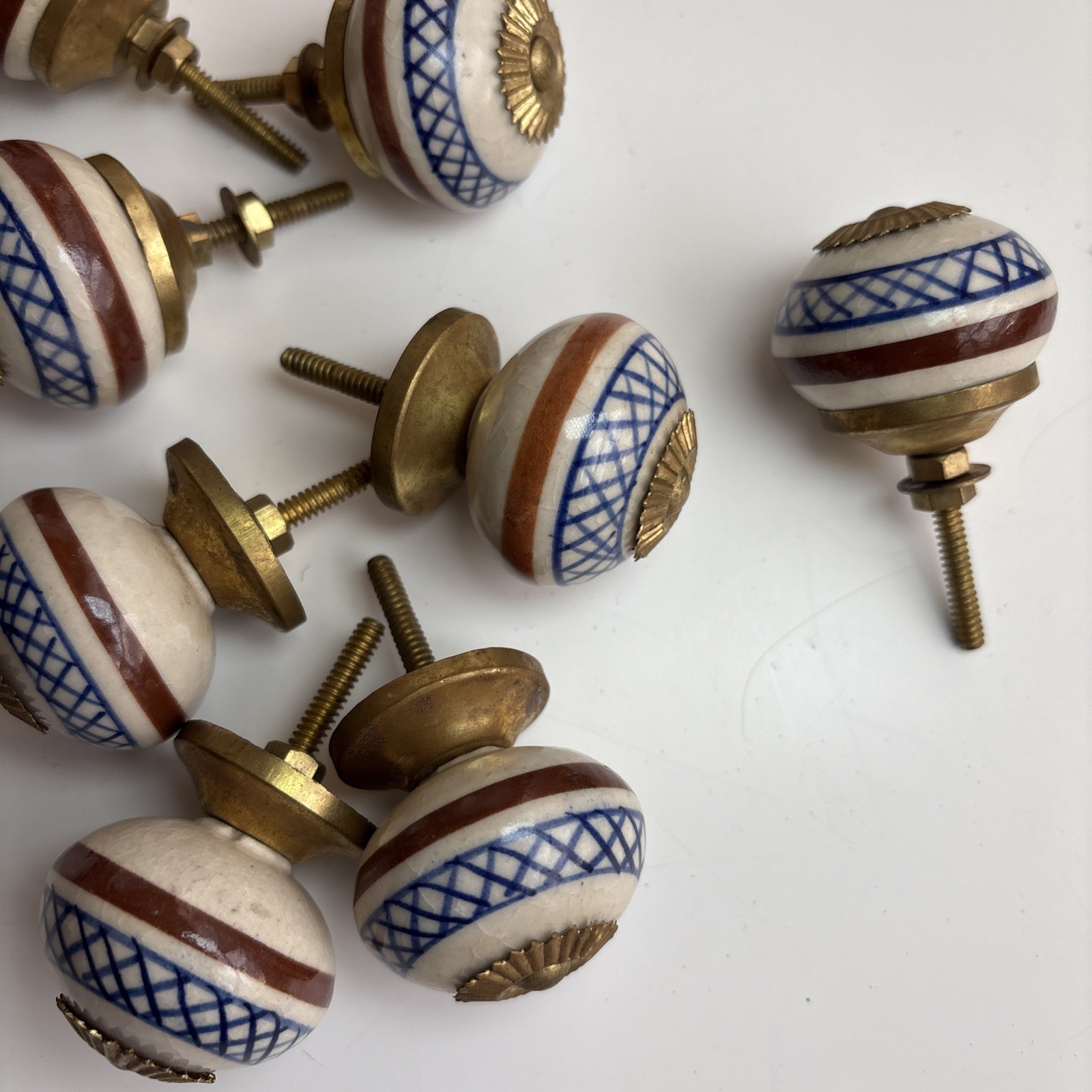 Antique Cabinet Drawer Pull Hardware Set of 8 Knobs w/ hardware Made in India