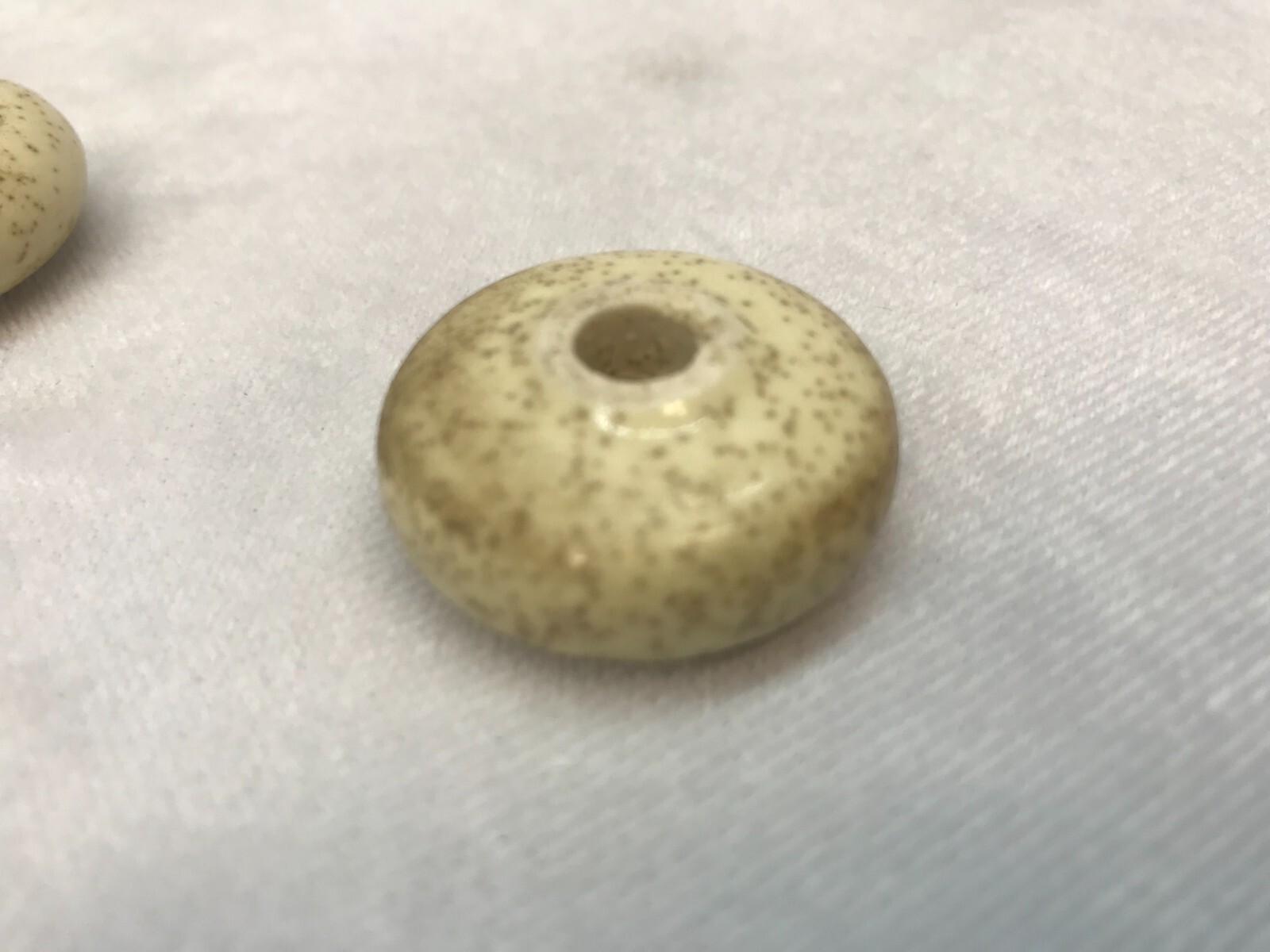 14 Vintage 1 in Ivory Shift Door Drawer Knob Bead Ball spacer