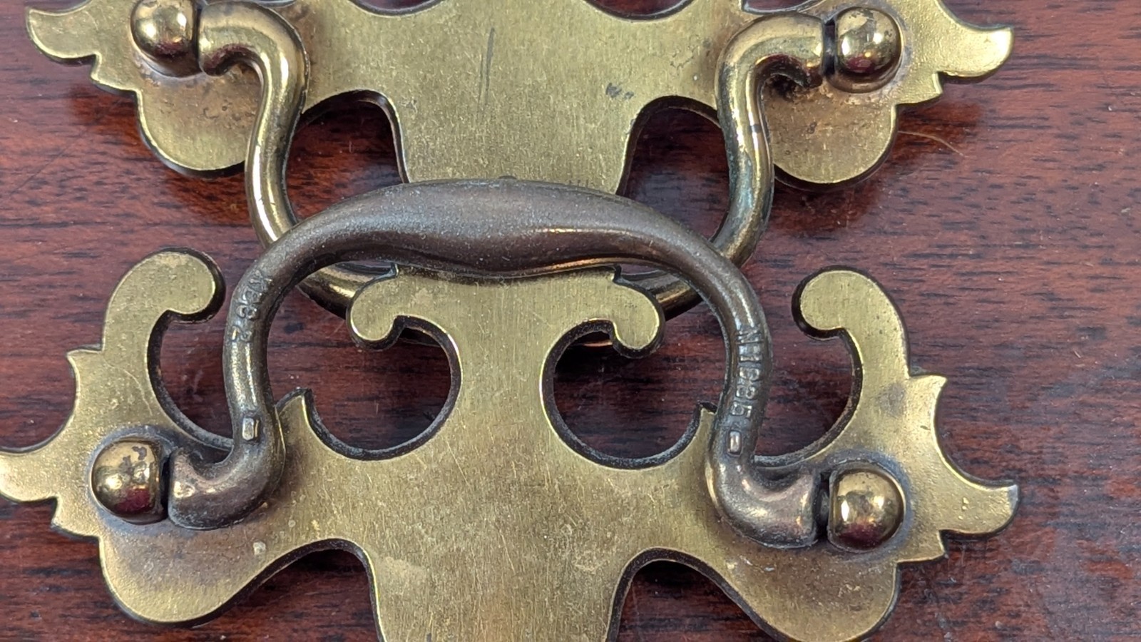 Vintage KBC 1 N19560 Brass Chippendale Batwing Drawer Pull Bail Handle 3″ Back
