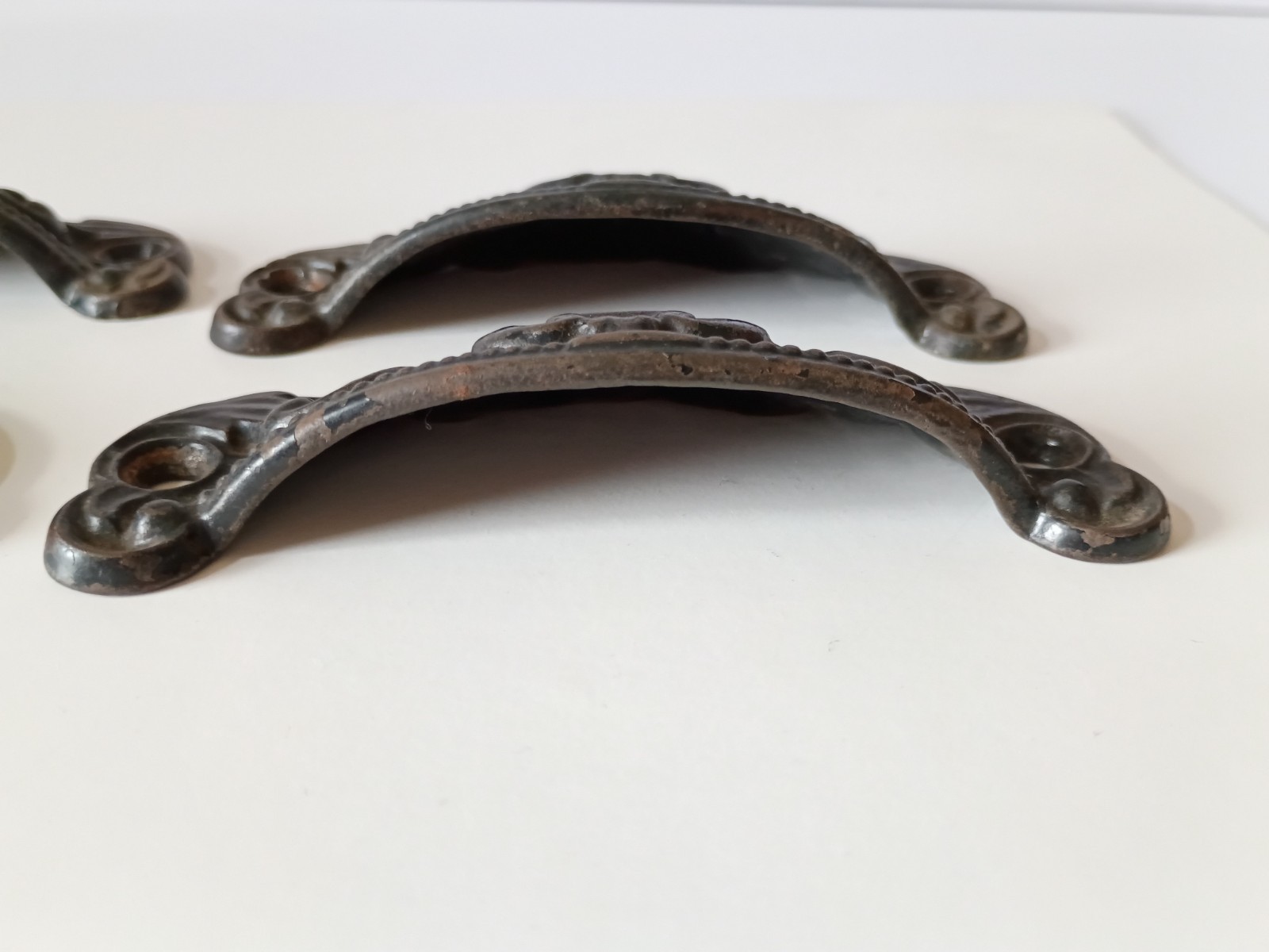 Vintage Cast Iron Bin Drawer Pulls Lyre Set of 4 Cabinet Handles 3-1/2″ CTC