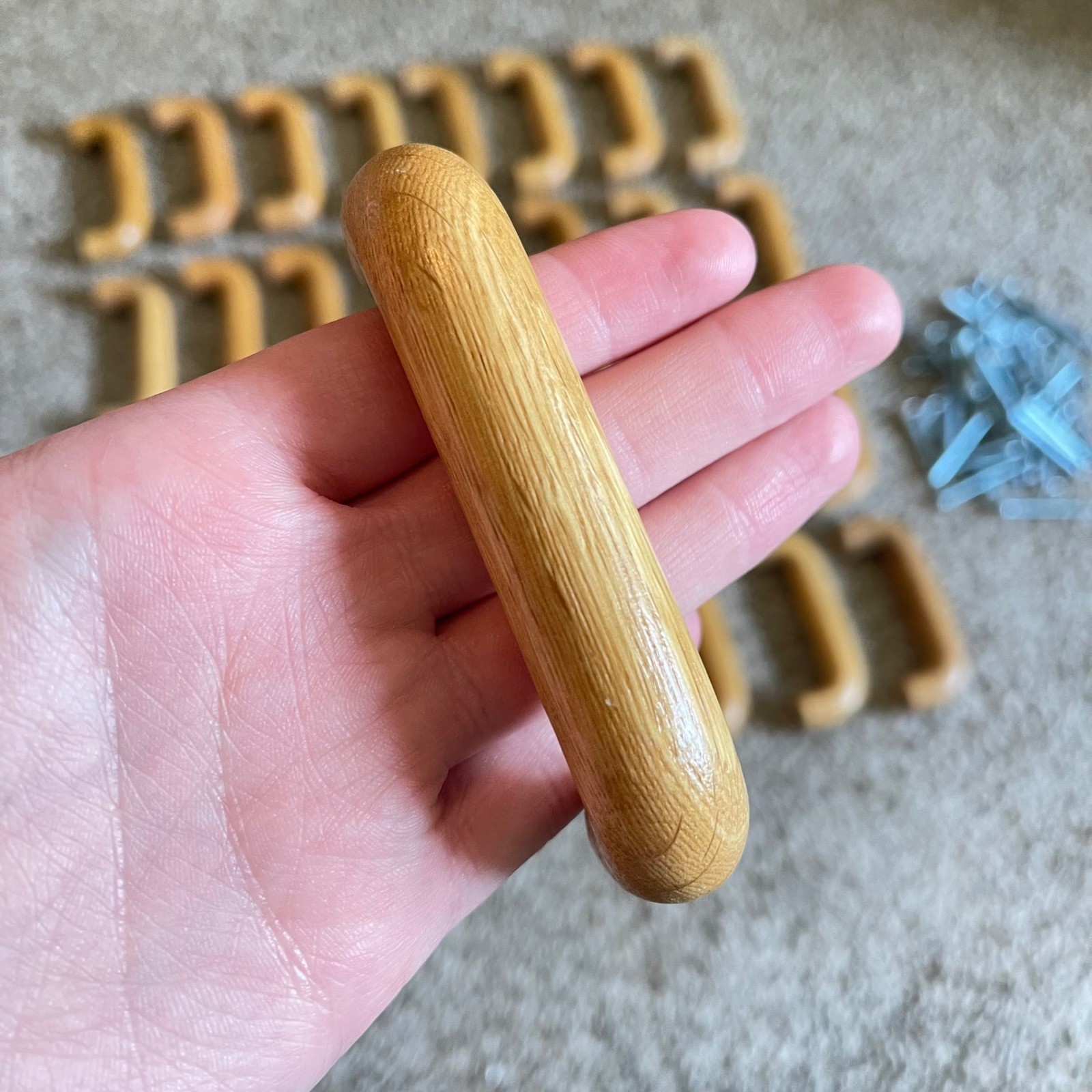 VTG Lot of 32 Wooden Drawer Handle Pull Tan Orange Color Cottage Natural Oak 3.5