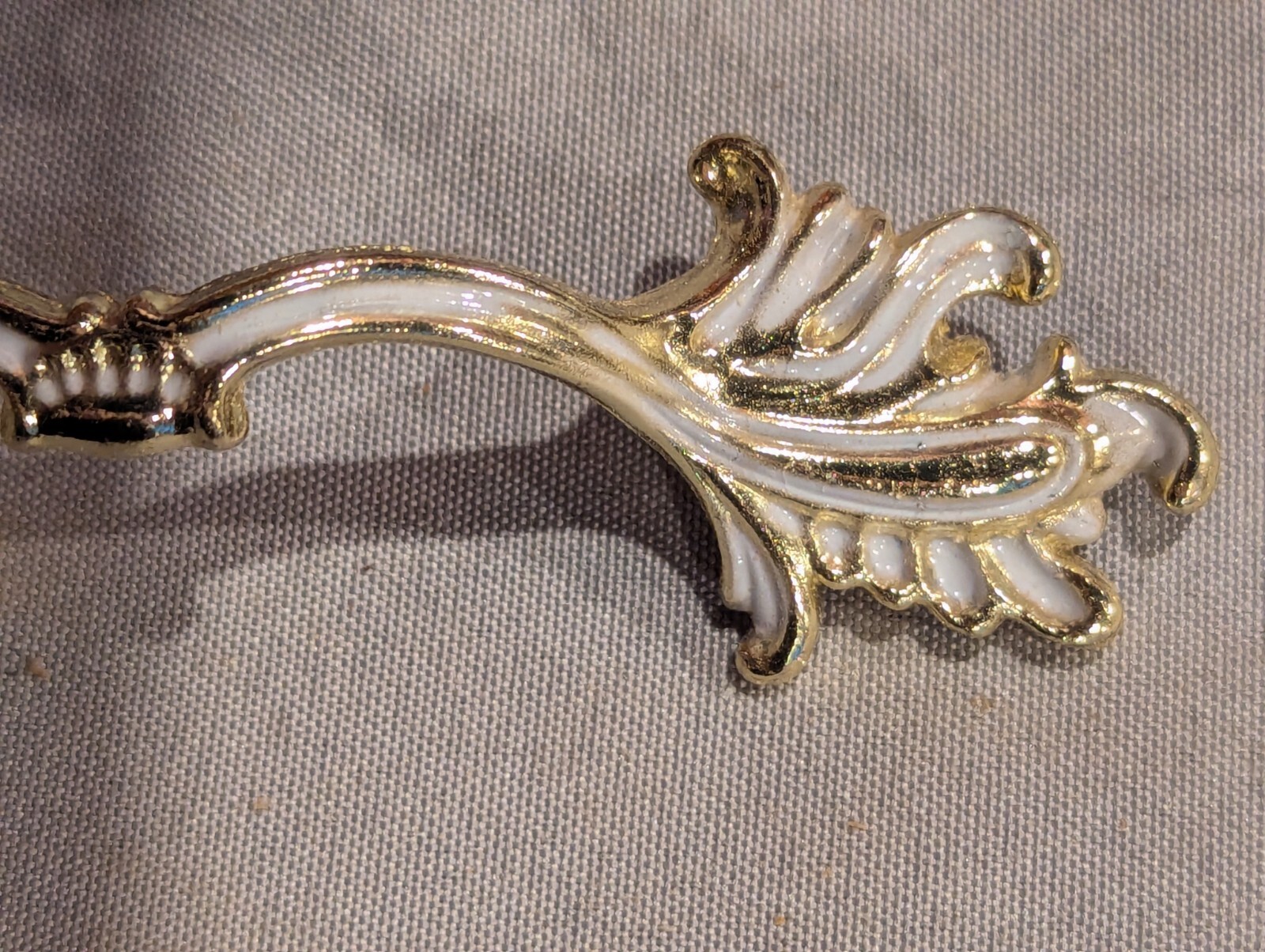 6 Vintage MCM Ajax Drawer Pulls Handles Scroll White Gold Ornate Hardware 990