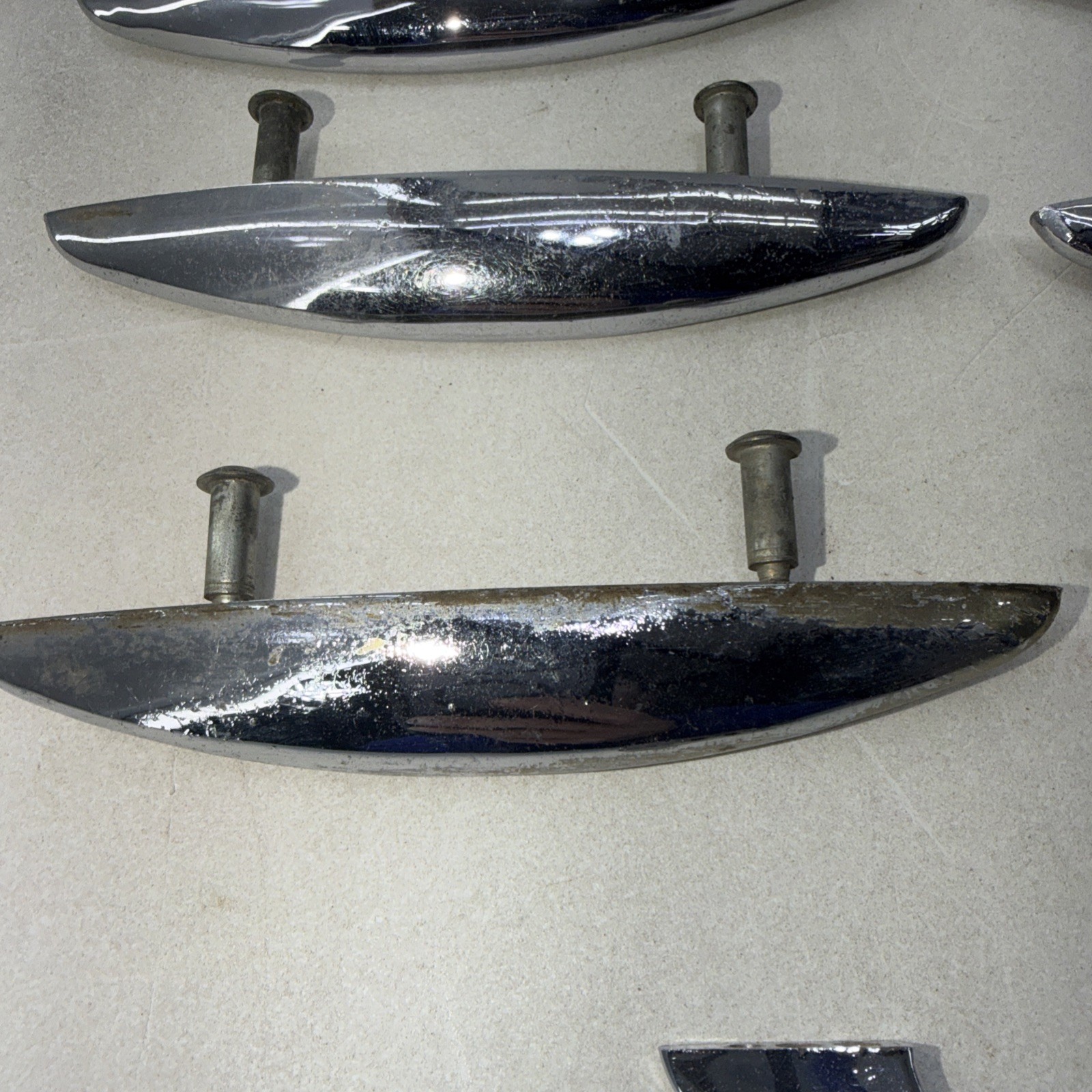 Lot of 6 Vtg Shiny Chrome MCM Art Deco 50’s Atomic Cabinet Drawer Pull Handle