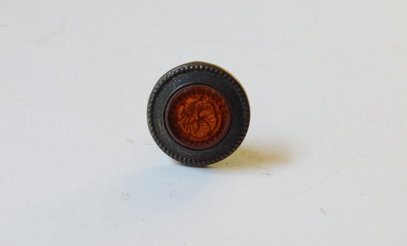 Antique Ornate Brass Glass Center Flower Knob Handle Drawer Cabinet 1 1/8″