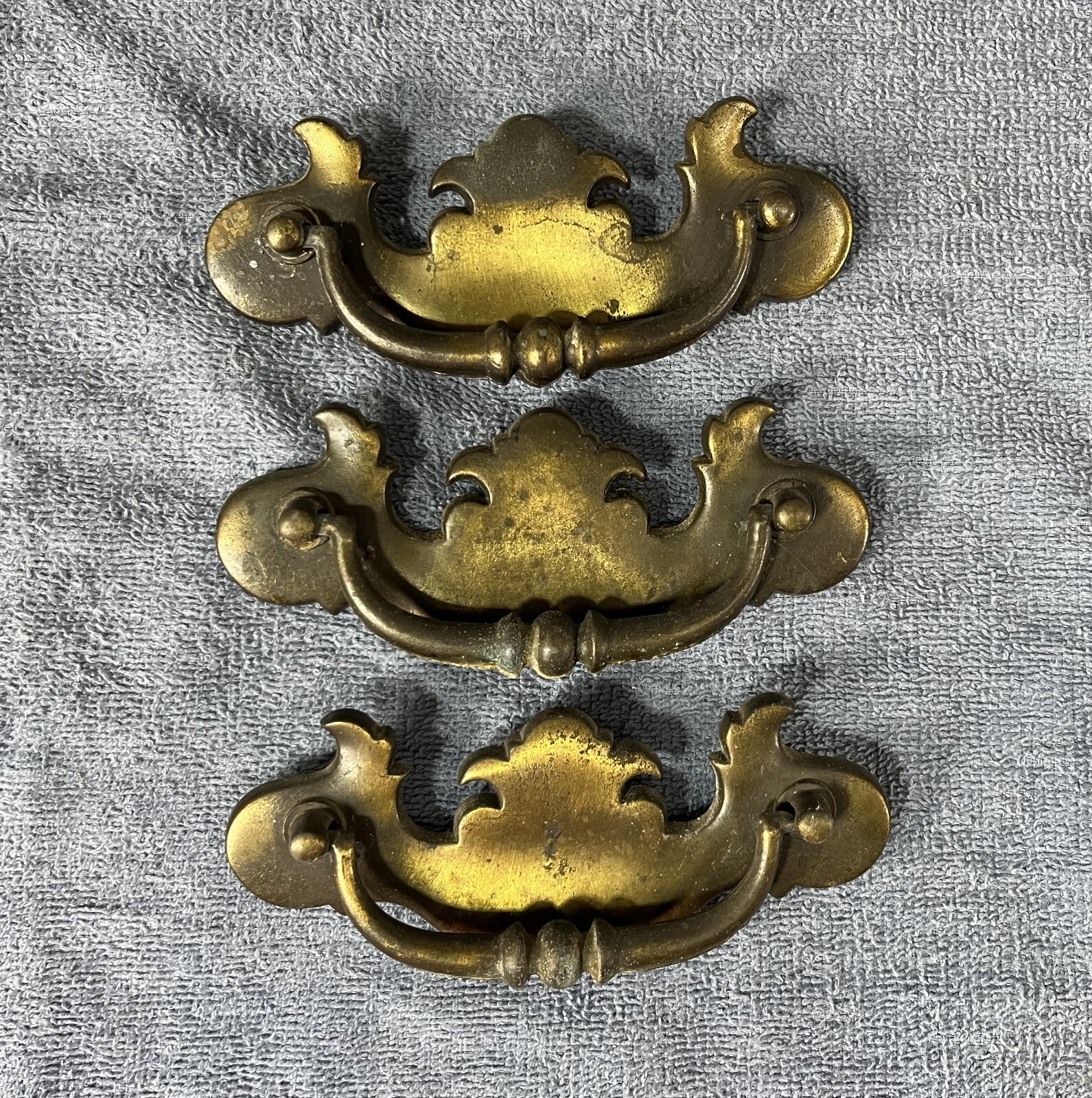 Vintage Drawer Handle Pulls – Large Drop Bail Pull Handles – Brass – Set of 3