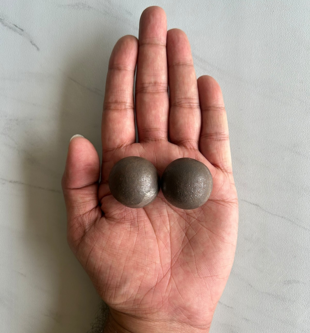 Vintage Cast Iron Round Ball Shape Cabinet Drawer Knob Pull Handles 2x