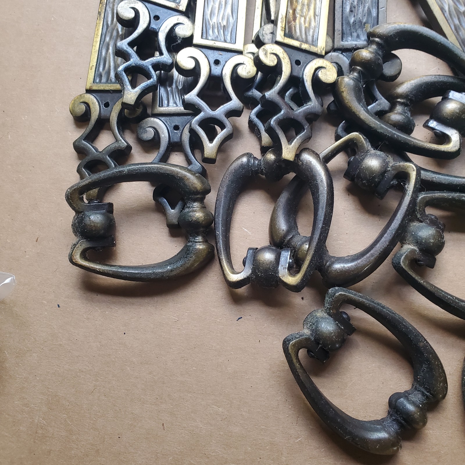 22 – VTG Door Pulls Amerock Madeira Cabinet Antique Burnished Bronze T-169-1