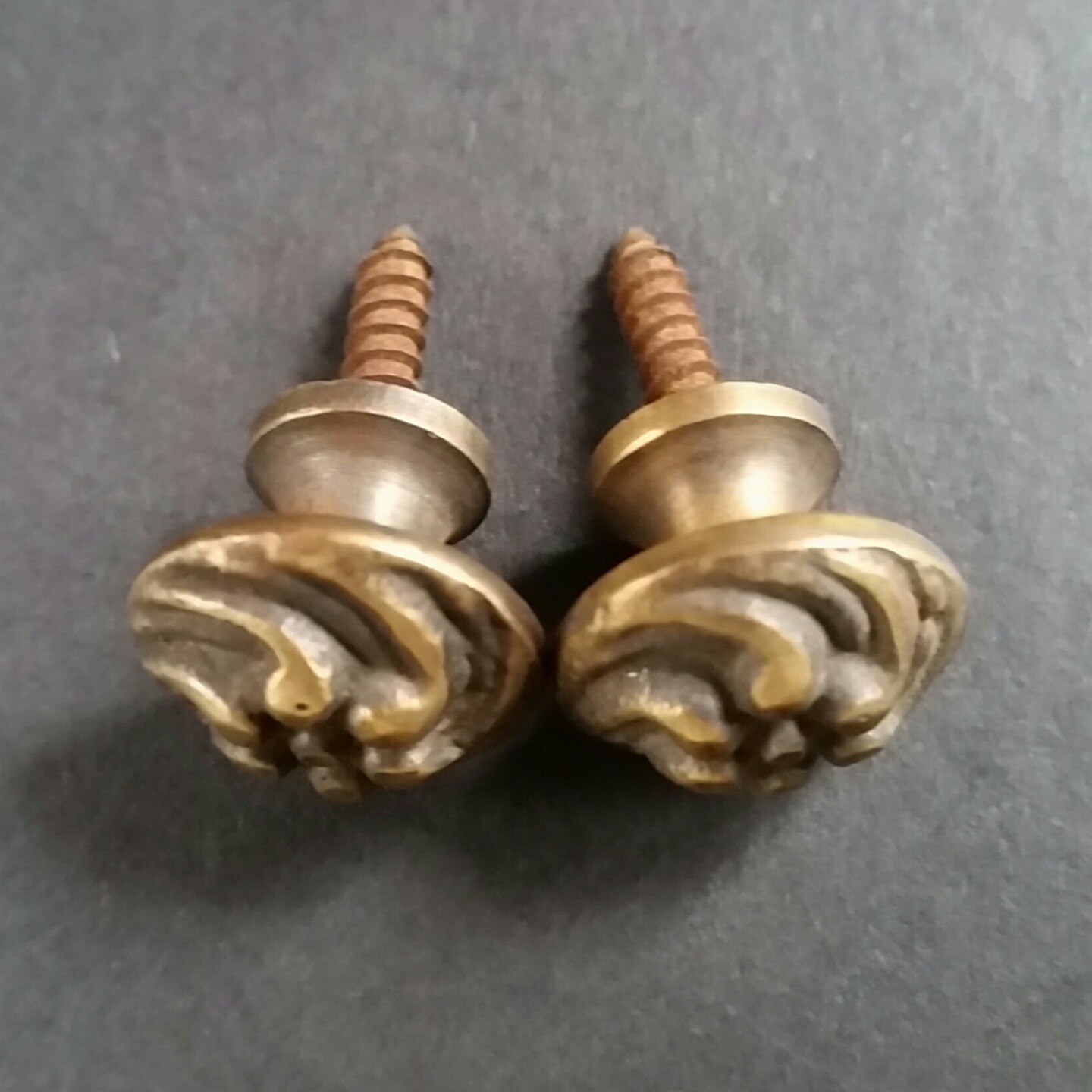 4 Sm solid Brass Floral ornate Stacking Barrister Bookcase 5/8″ Knobs Pulls #K14