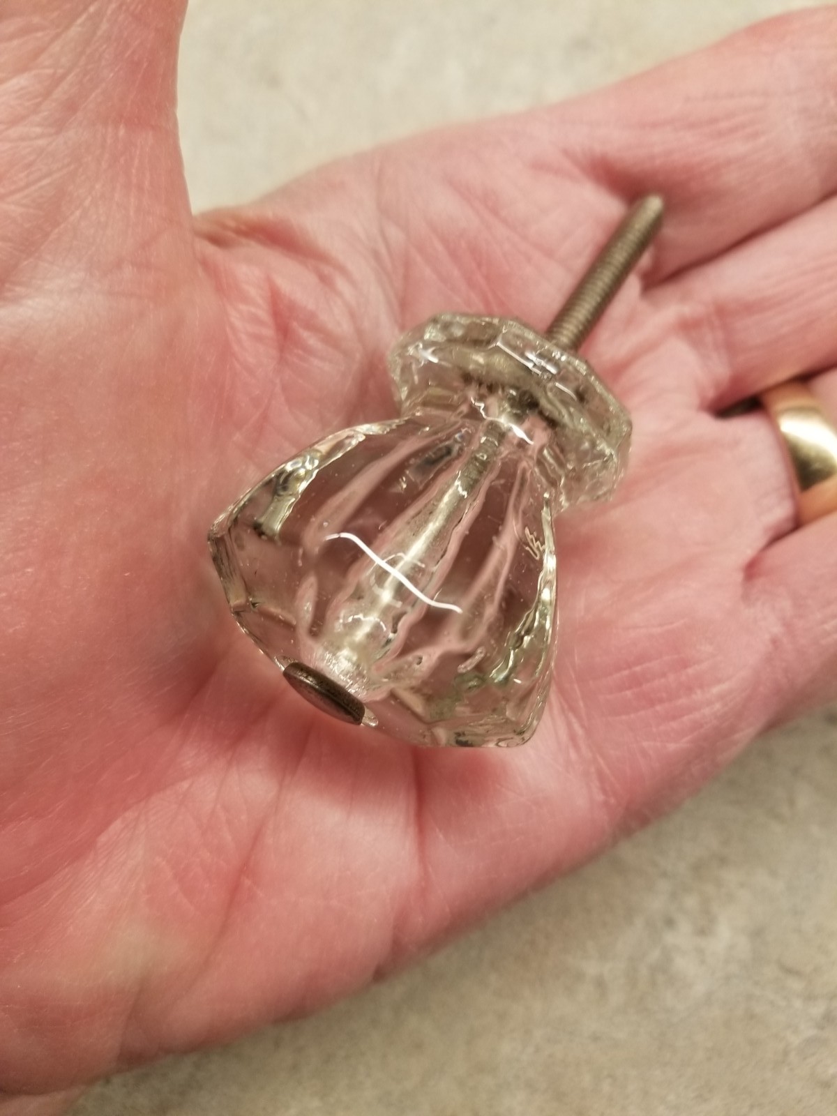 2 Vintage Clear Glass Drawer Cabinet Knobs Pulls 1.5″ 10-Sided Fluted & Faceted