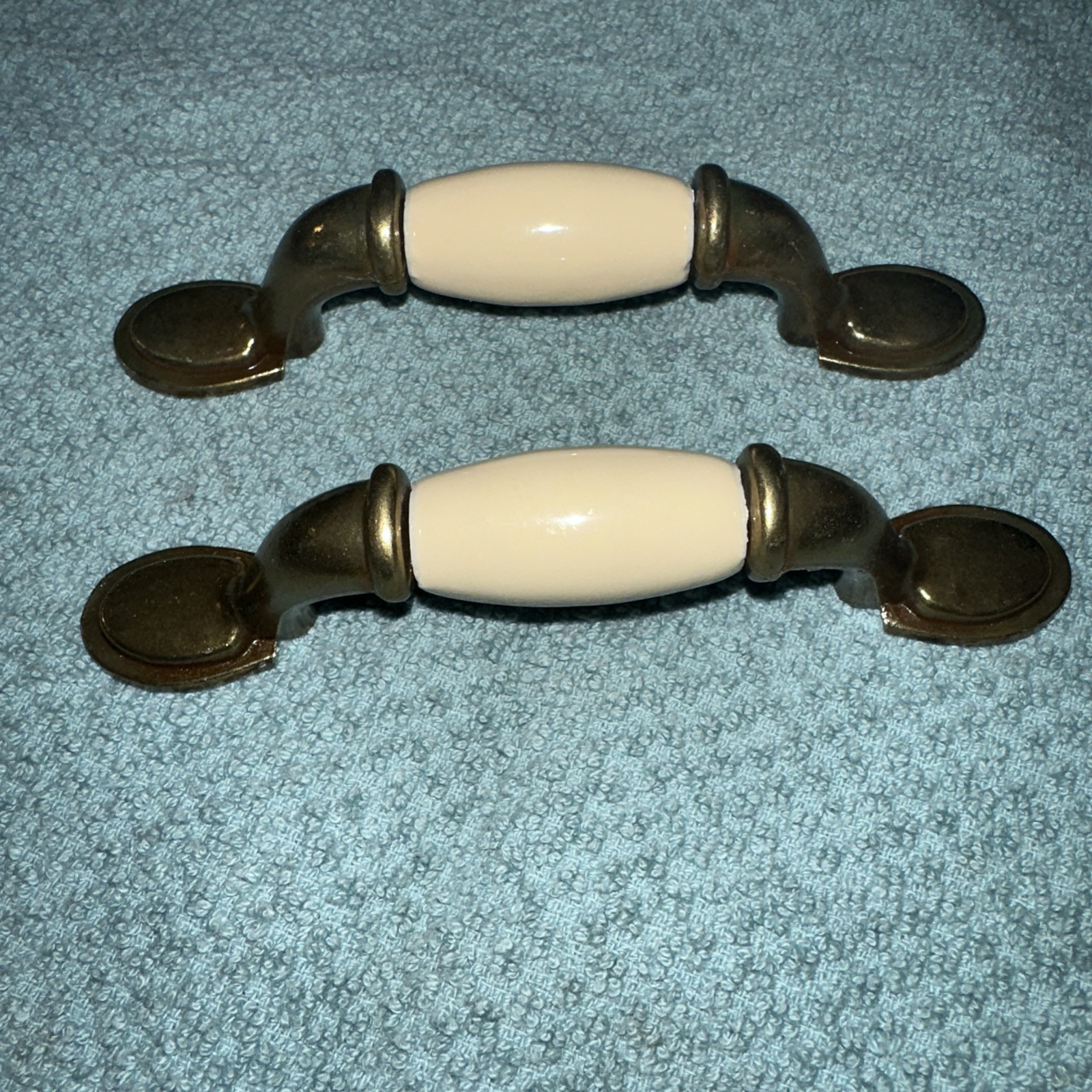 Cast Brass & Porcelain Drawer Handle Pulls Bureau Cabinet Door Elegant Cream