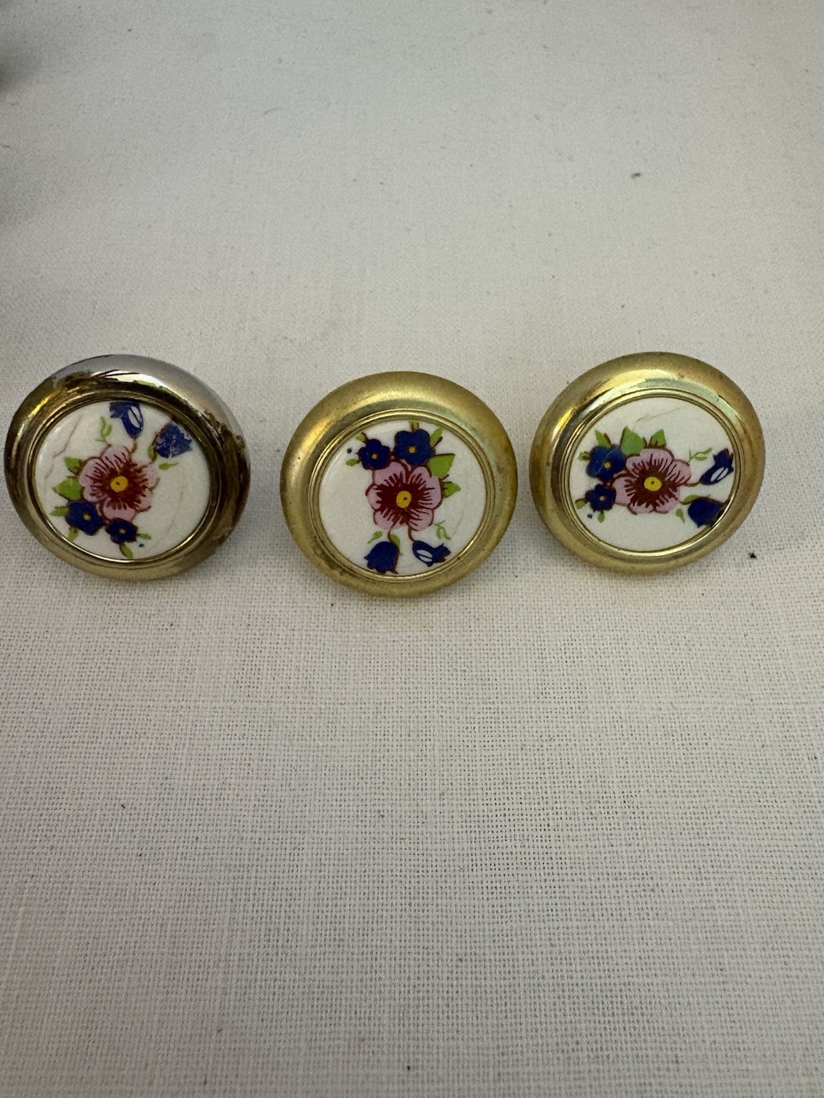 Amerock Brass and Porcelain Pink Blue Flower Drawer Knobs Set Of 30