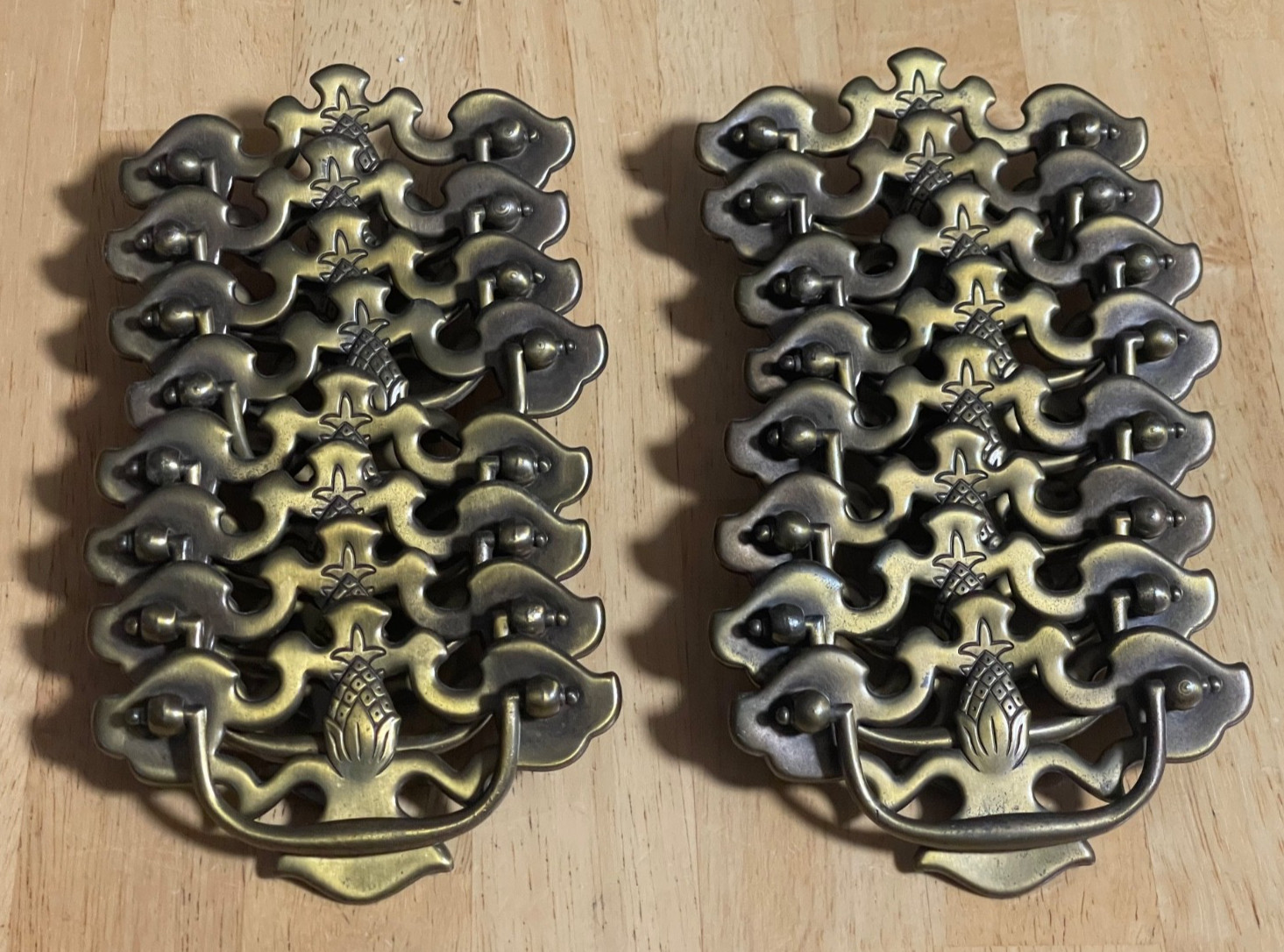16 Pc VTG Bassett Aged Brass Pineapple Drop Bail Drawer Pull Handles w/ Screws