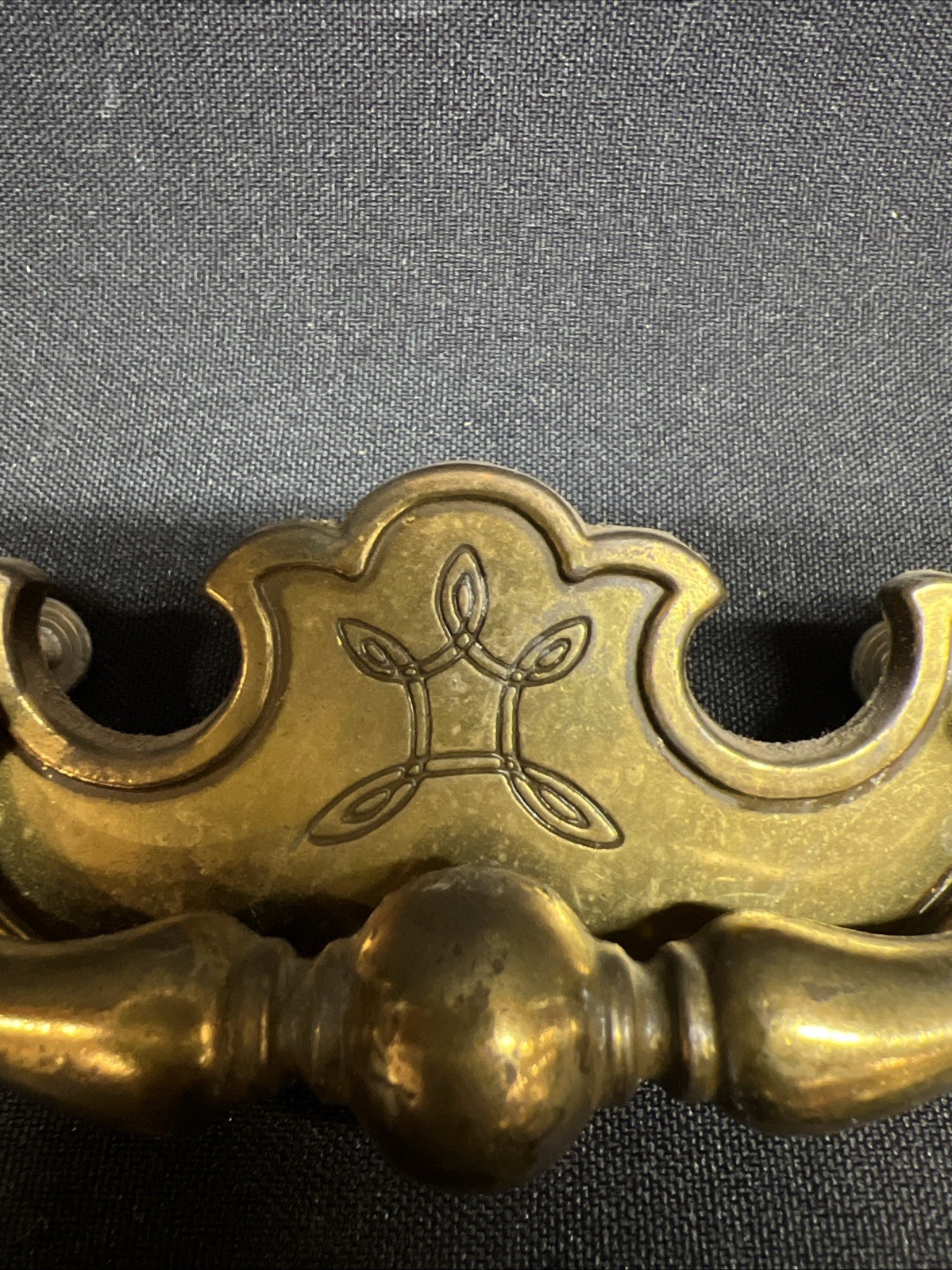 2 VTG Chippendale Bat Wing Geometric Pressed Center Design Gold Tone Drawer Pull