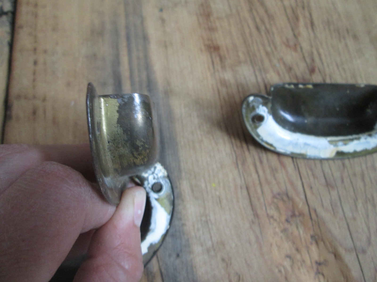 Vintage OLD Set 4 Drawer Cup Pull Antique Brass Bin Cabinet Classic Shaker Style