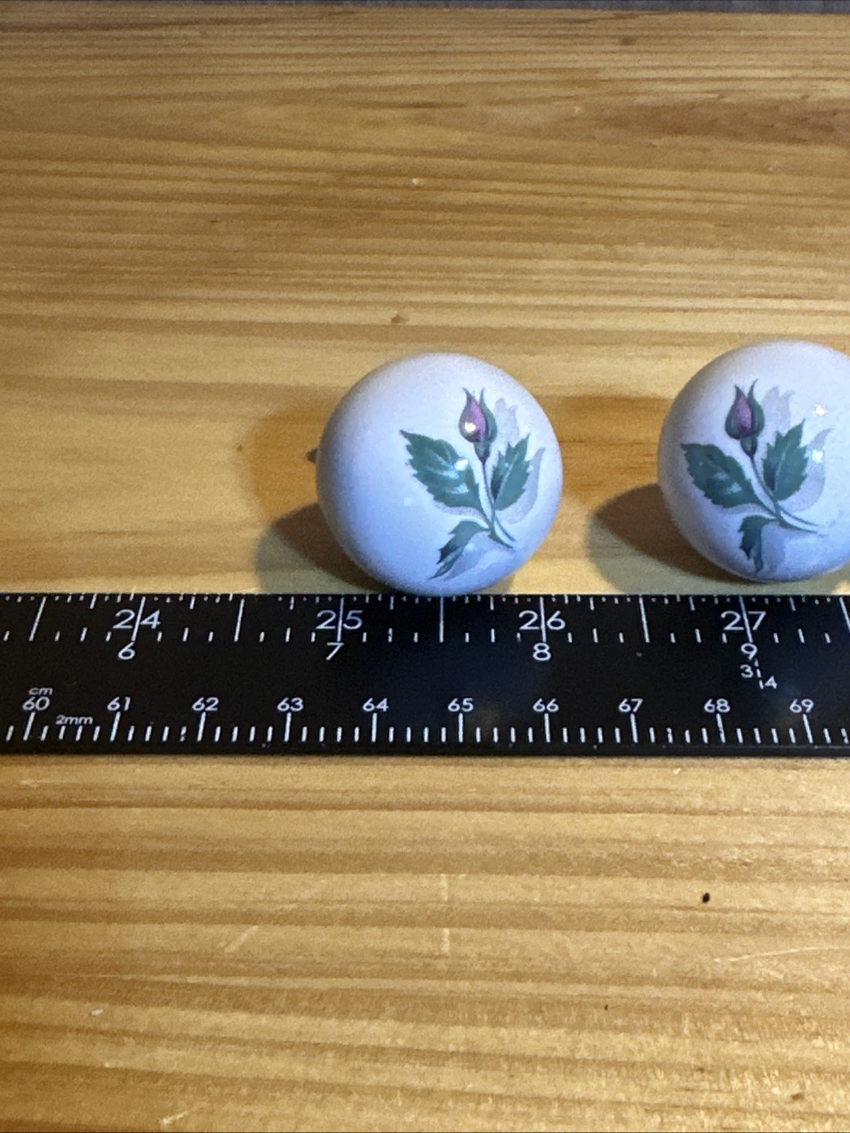 Set Of 3 Vintage Drawer 1 Inch Pulls Knobs Floral Design Round Vintage