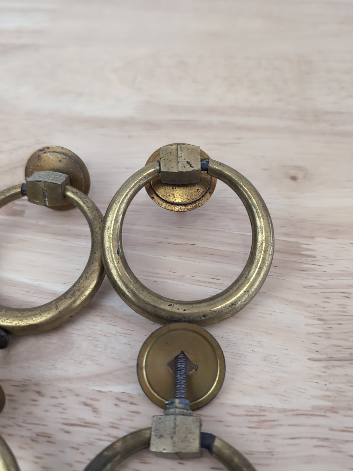 Drawer Pulls 4 Vtg Circle Cabinet Handle Brassy Bronze Tone Set of 4