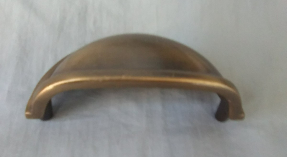 Vintage Heavy Solid Brass Bronze Drawer Hardware Cup/Bin Pull 3″ Center