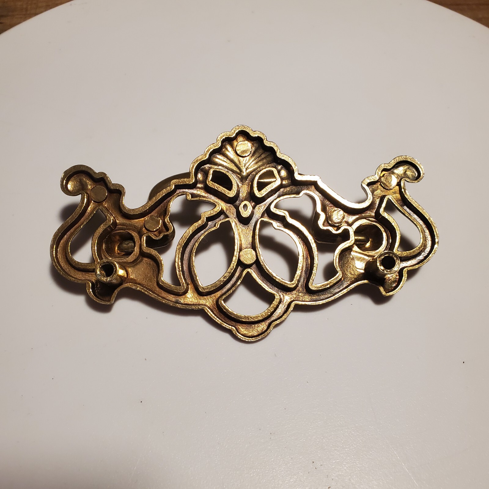 Vintage Brass Batwing Chippendale Metal Drop Bail Pull Drawer Dresser Hardware.