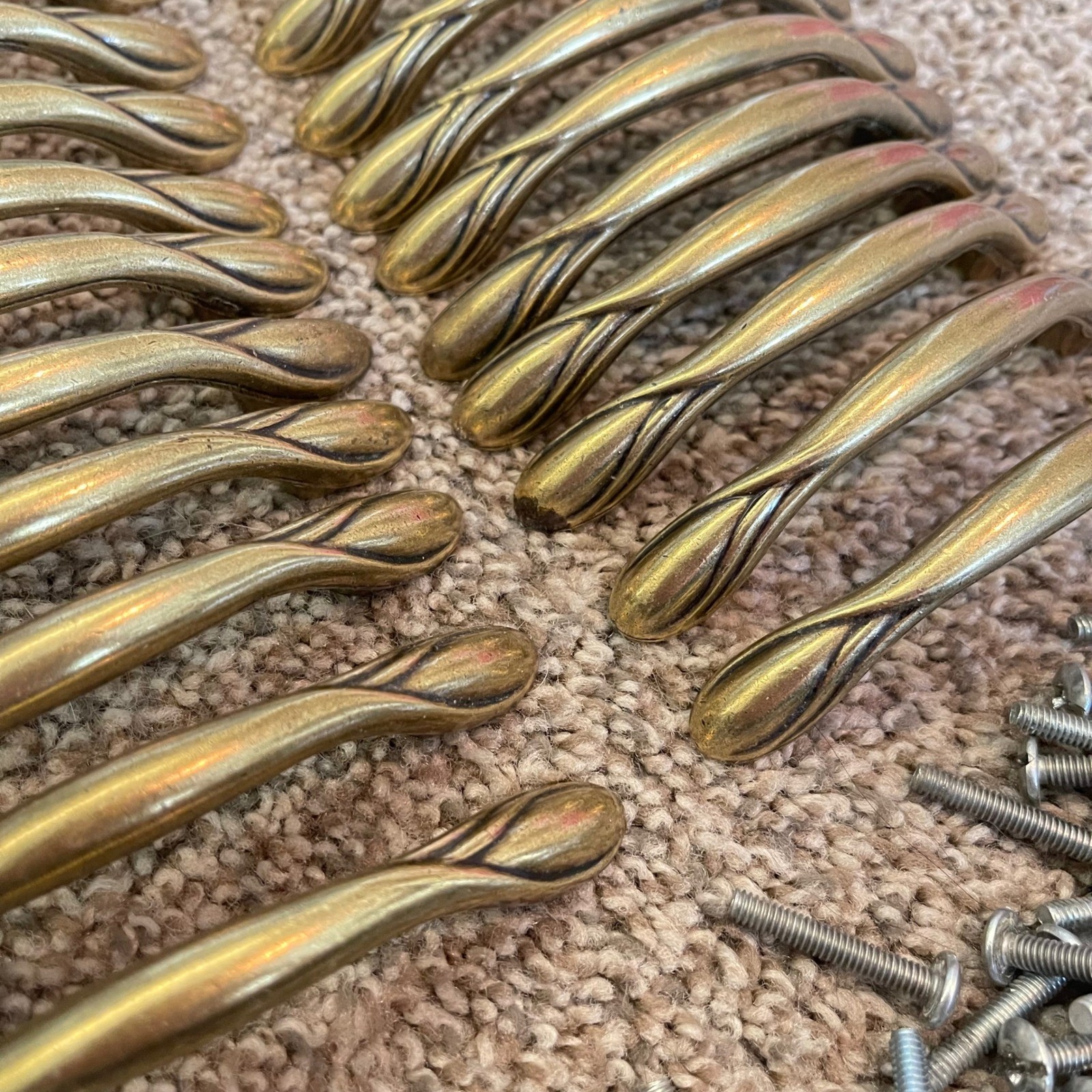 Vtg amerock MCM Drawer Pulls 4″ Lot 30 Brass Cottage Cabinet Kitchen Bathroom
