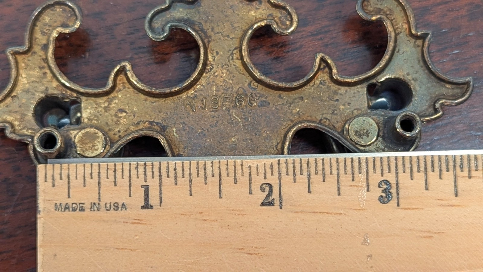 Vintage KBC 1 N19560 Brass Chippendale Batwing Drawer Pull Bail Handle 3″ Back