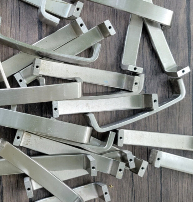 1 Lot 25pcs Brushed Aluminum Modern Drawer Pull / Handle J-4