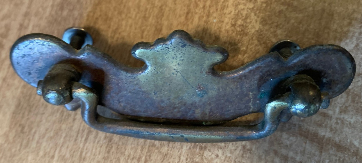 4 Vintage Pull Handles 2-1/2″ Screw Center 3-5/8″ Wide 1-1/4″ Tall 3/4″ Screw